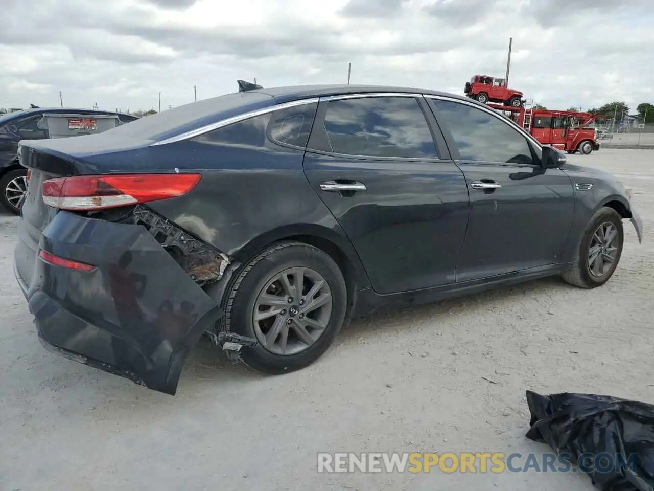 3 Photograph of a damaged car 5XXGT4L35LG436185 KIA OPTIMA 2020