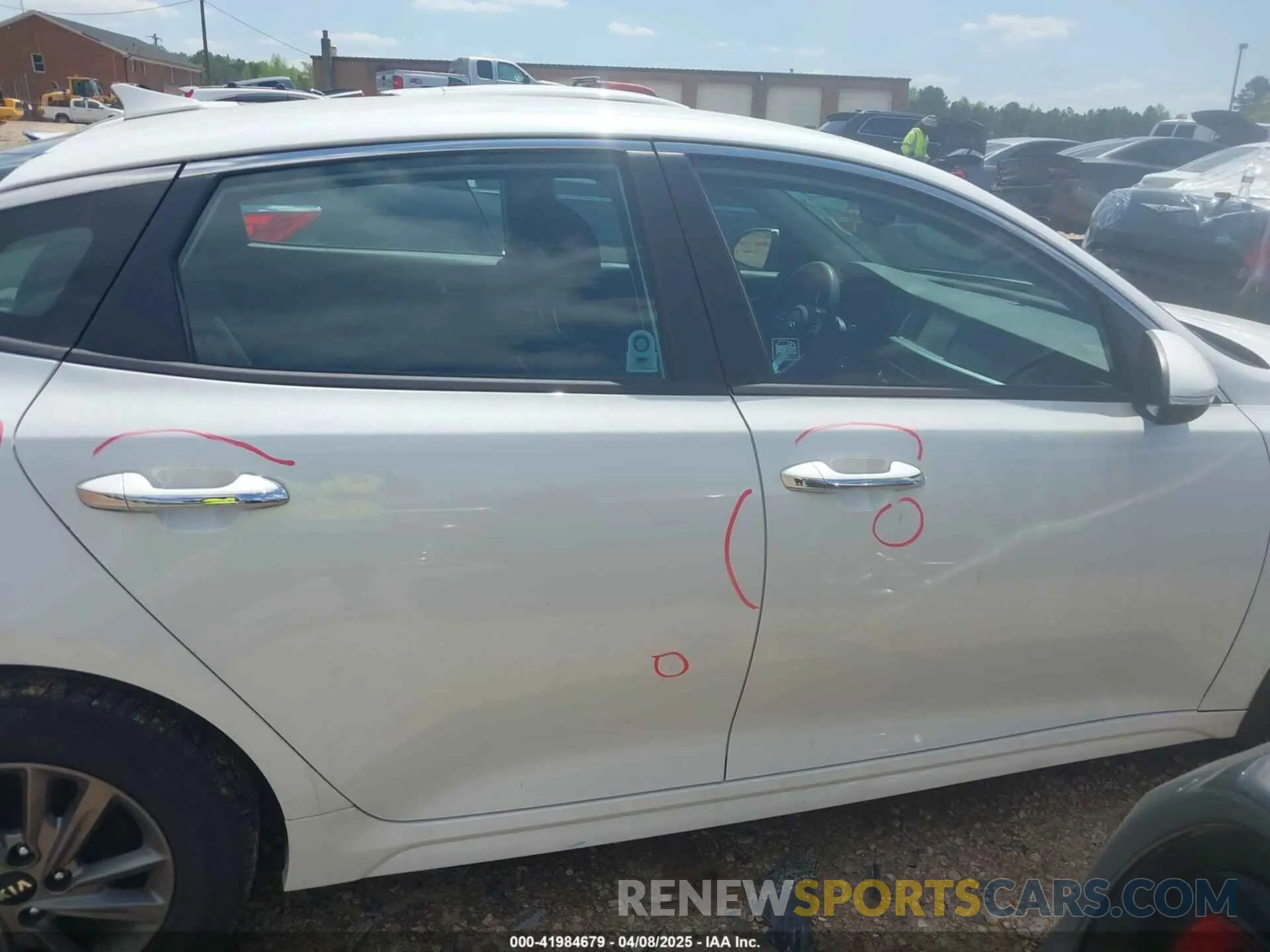 13 Photograph of a damaged car 5XXGT4L35LG444657 KIA OPTIMA 2020