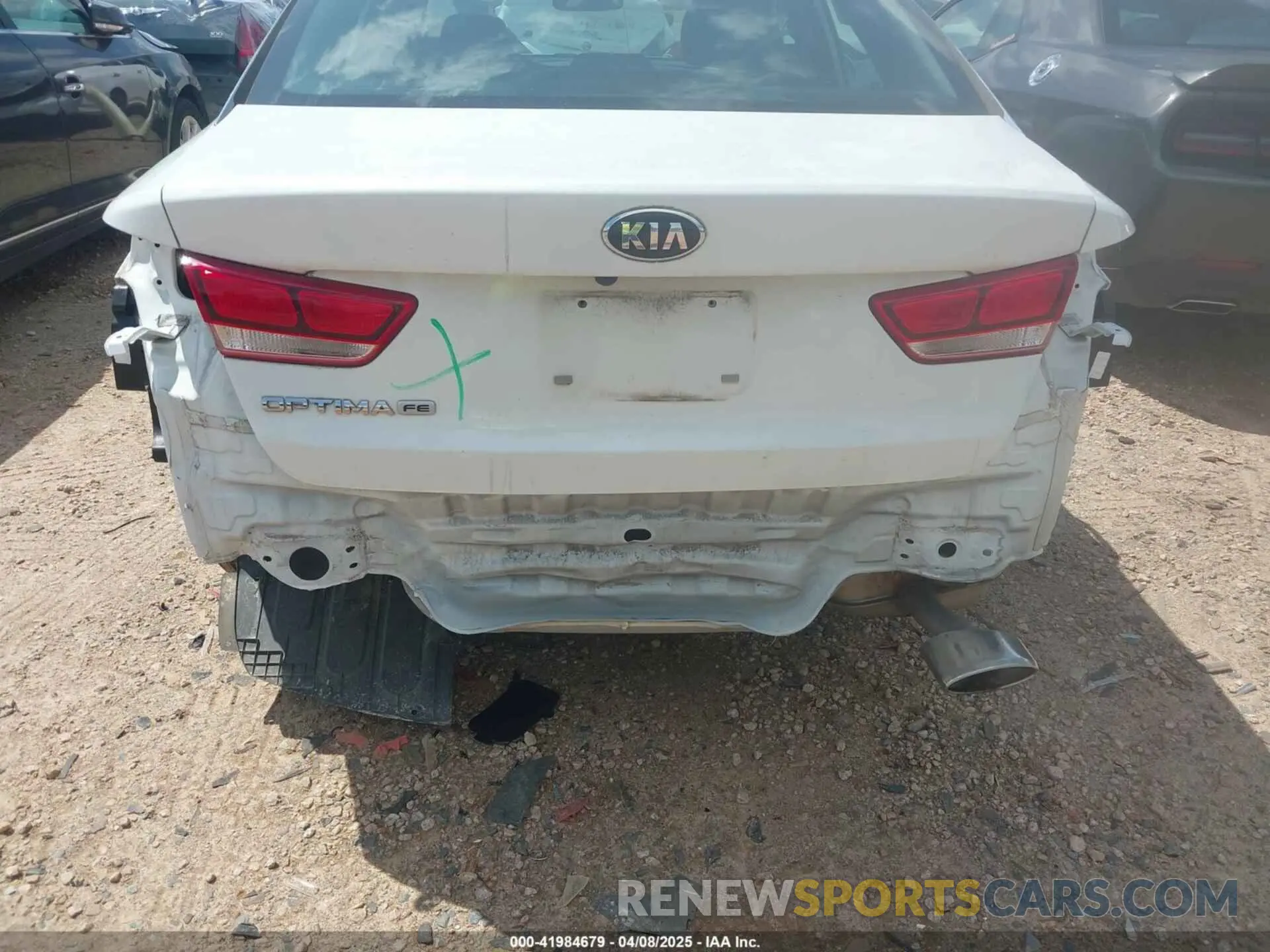 6 Photograph of a damaged car 5XXGT4L35LG444657 KIA OPTIMA 2020