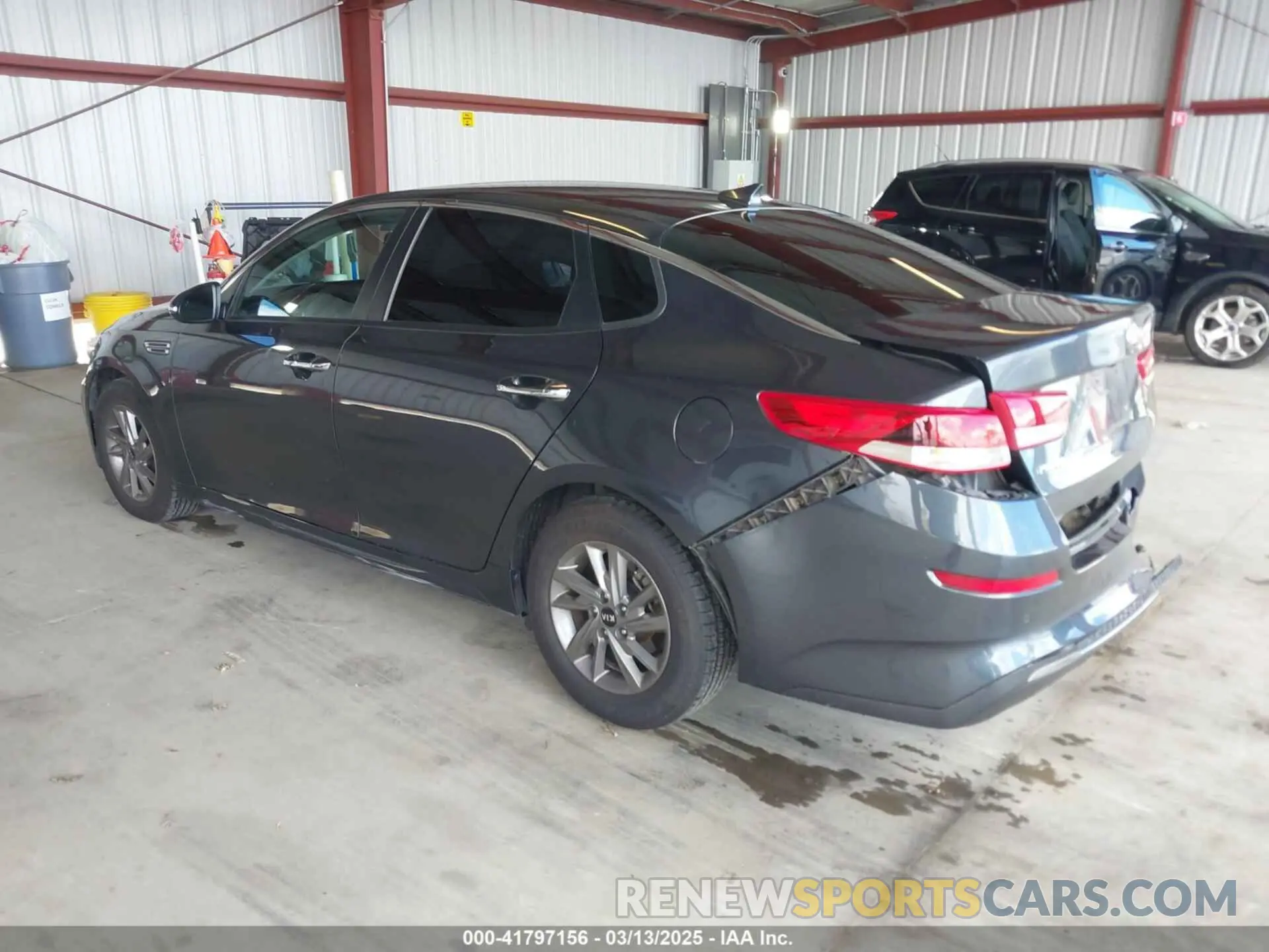 3 Photograph of a damaged car 5XXGT4L35LG450412 KIA OPTIMA 2020
