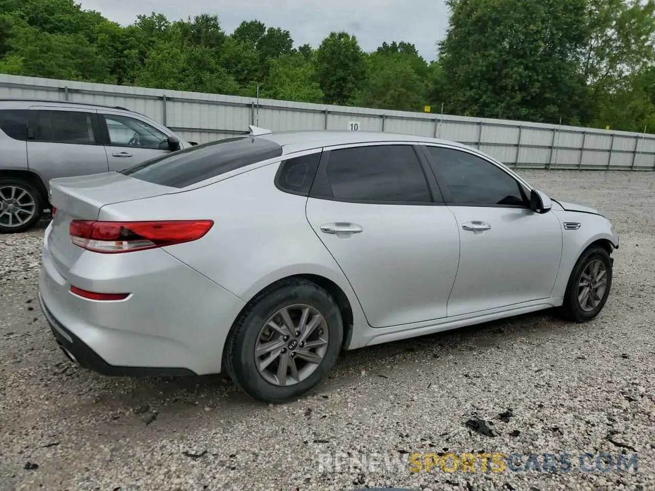 3 Photograph of a damaged car 5XXGT4L36LG388664 KIA OPTIMA 2020