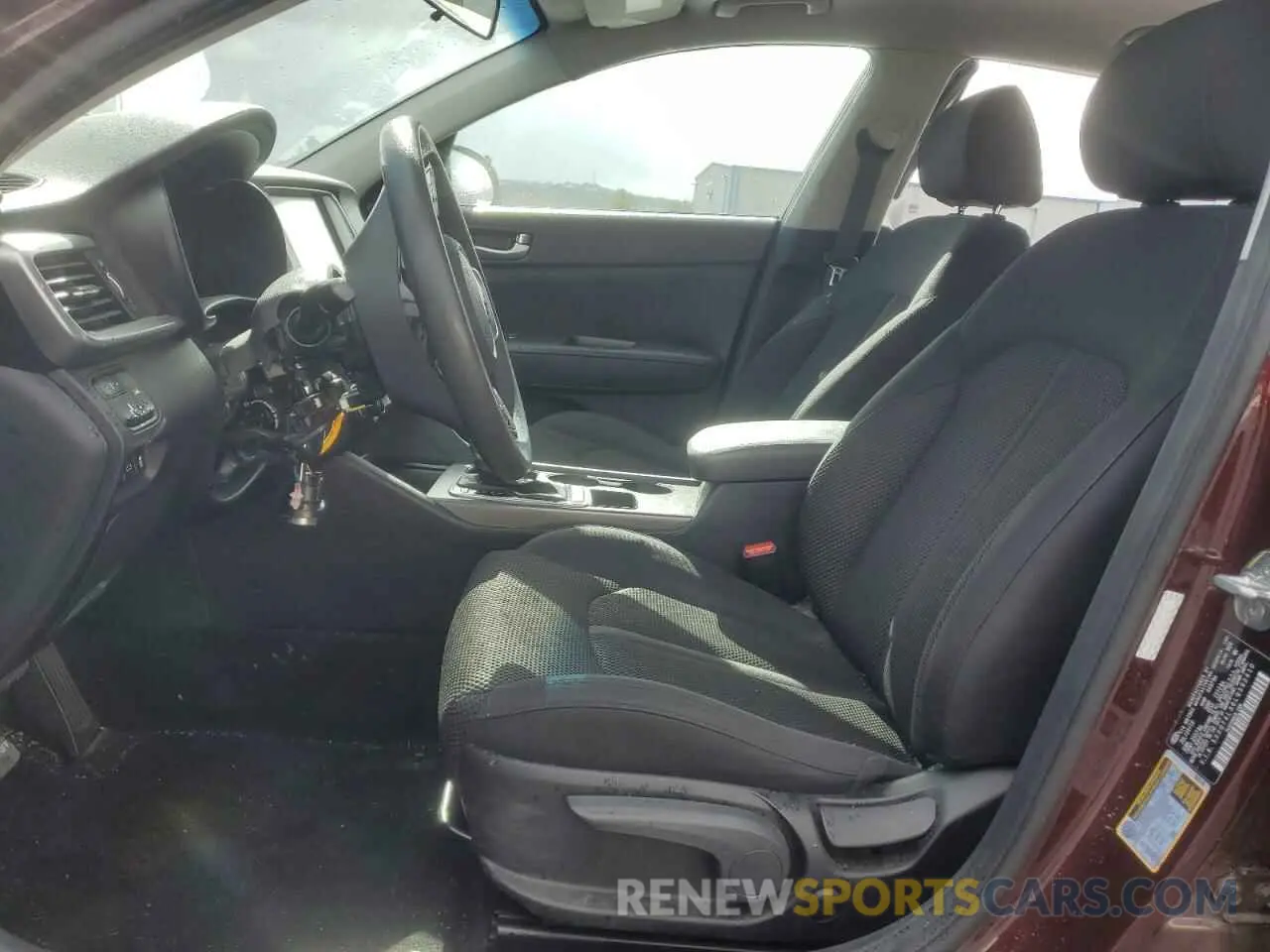 7 Photograph of a damaged car 5XXGT4L36LG392410 KIA OPTIMA 2020