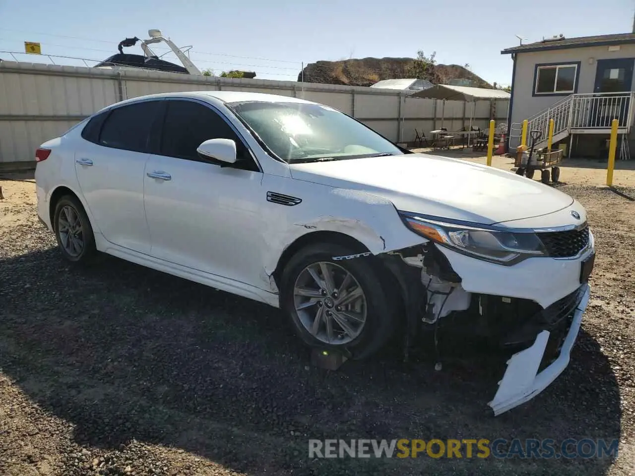 4 Photograph of a damaged car 5XXGT4L36LG393069 KIA OPTIMA 2020