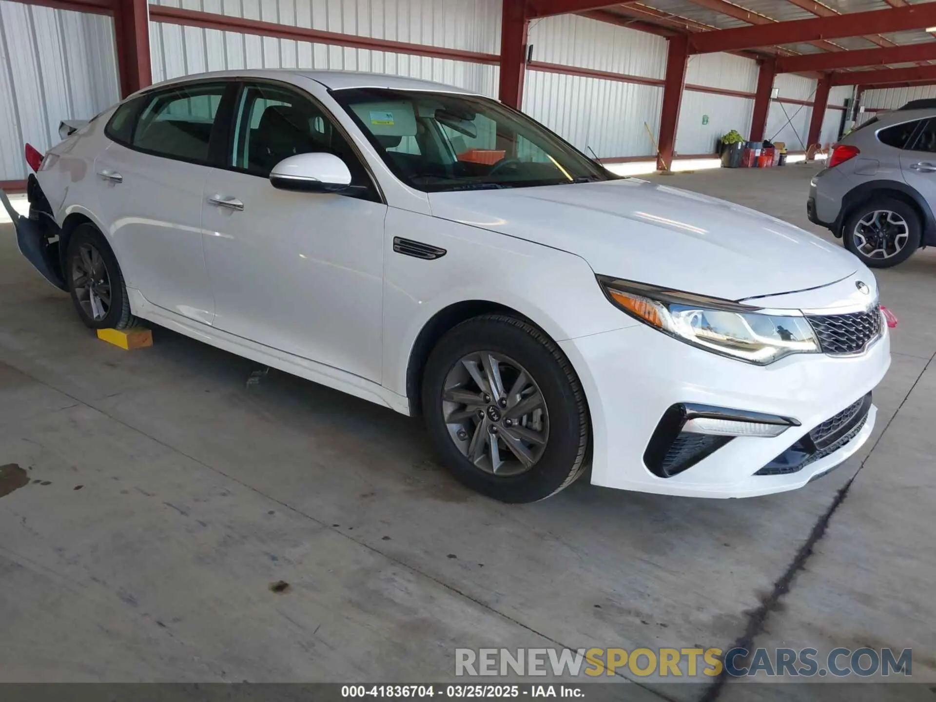 1 Photograph of a damaged car 5XXGT4L36LG393377 KIA OPTIMA 2020