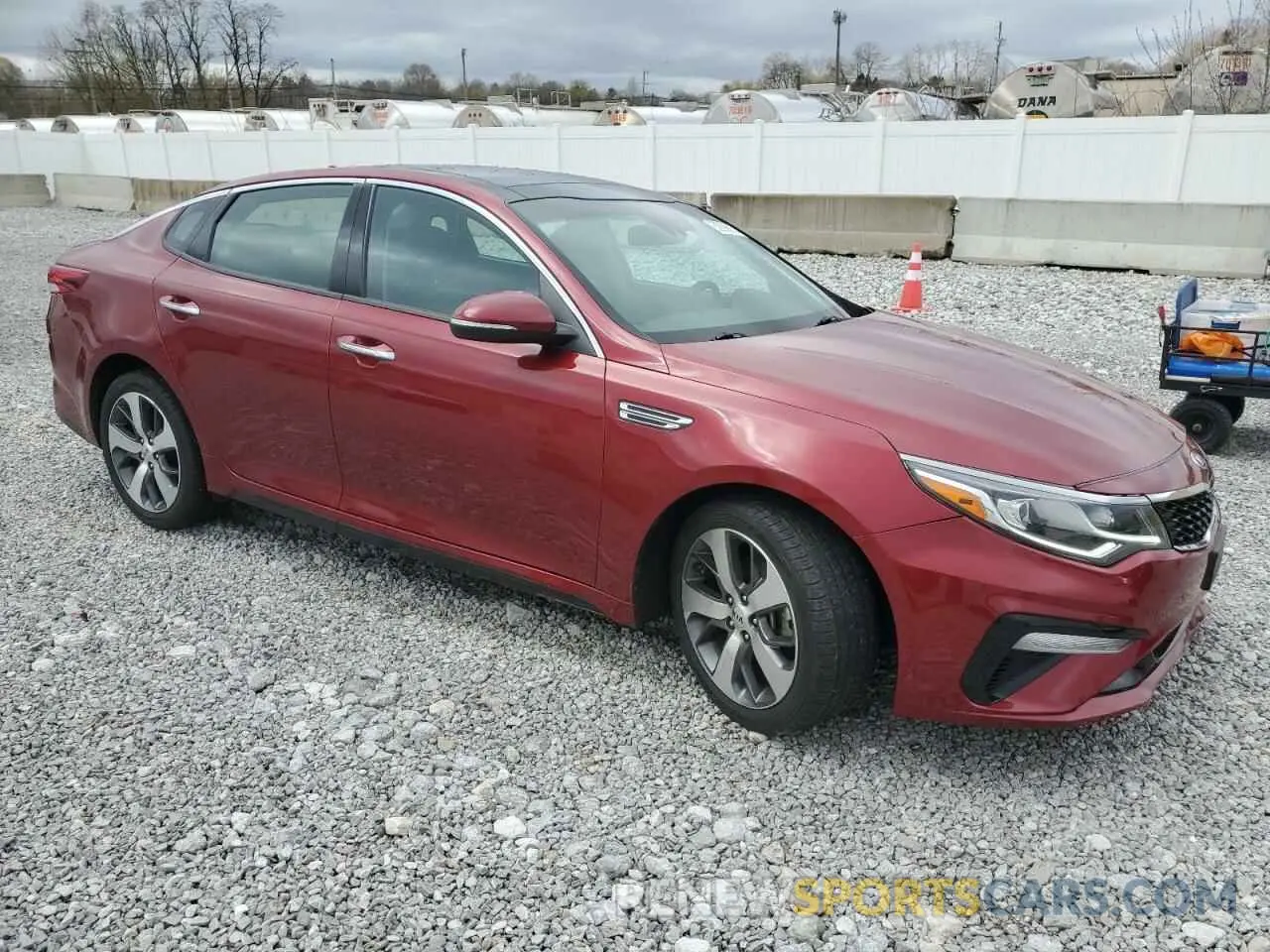 4 Photograph of a damaged car 5XXGT4L36LG404667 KIA OPTIMA 2020