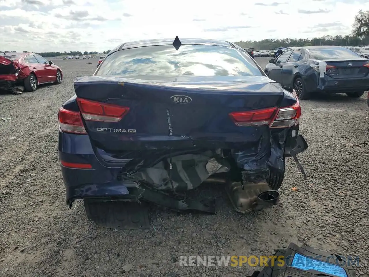 6 Photograph of a damaged car 5XXGT4L36LG418052 KIA OPTIMA 2020
