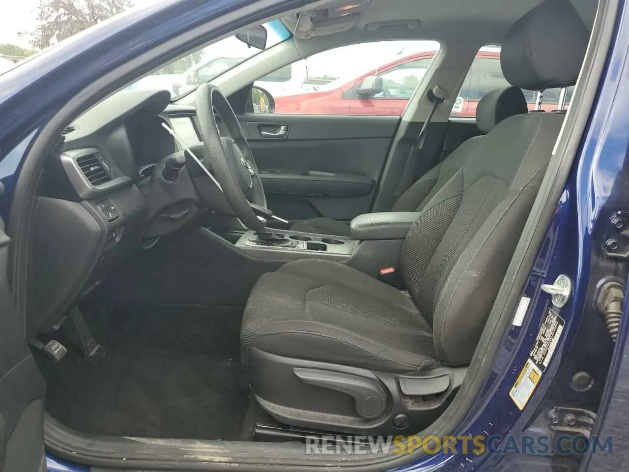 7 Photograph of a damaged car 5XXGT4L36LG418052 KIA OPTIMA 2020