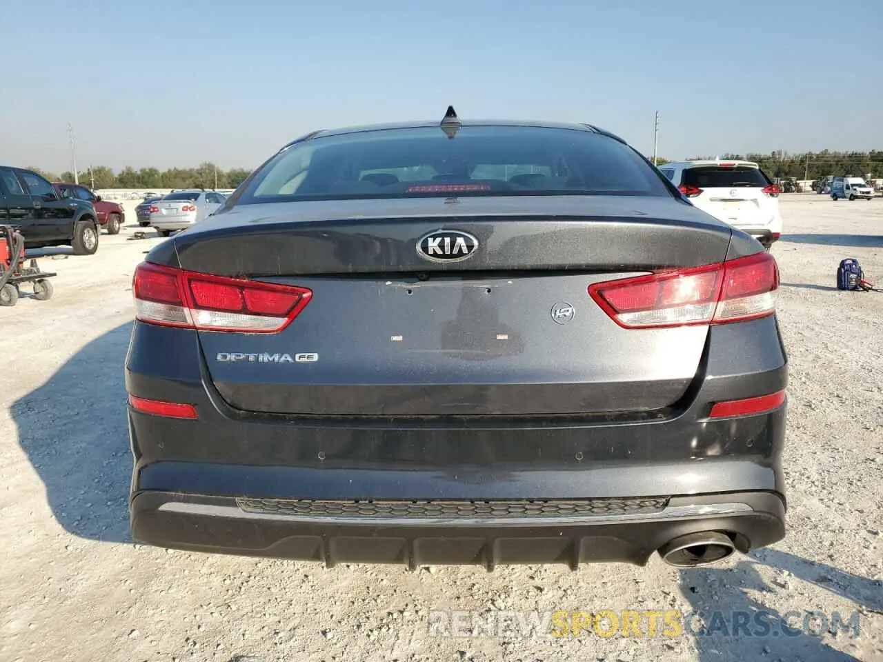 6 Photograph of a damaged car 5XXGT4L36LG440133 KIA OPTIMA 2020