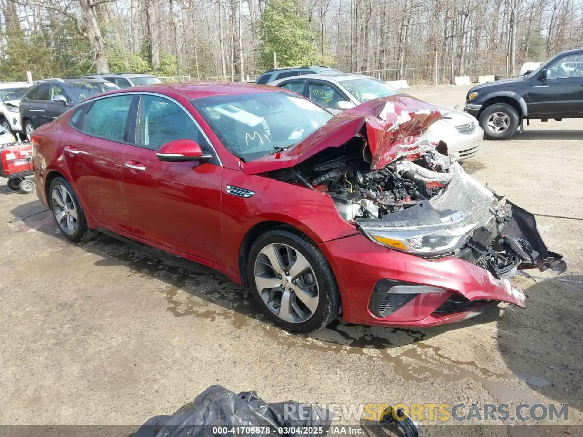 1 Photograph of a damaged car 5XXGT4L36LG450371 KIA OPTIMA 2020
