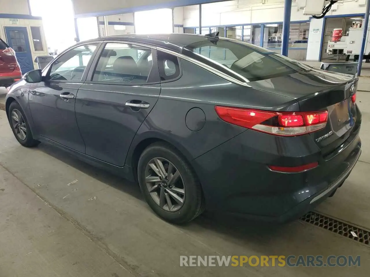 2 Photograph of a damaged car 5XXGT4L36LG450855 KIA OPTIMA 2020