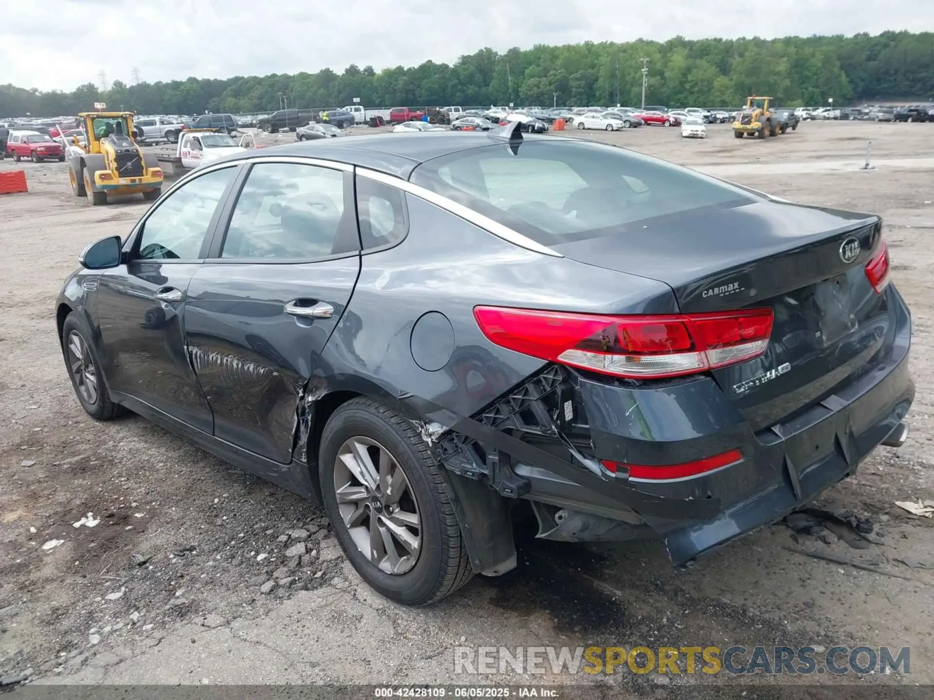 6 Photograph of a damaged car 5XXGT4L37LG385708 KIA OPTIMA 2020
