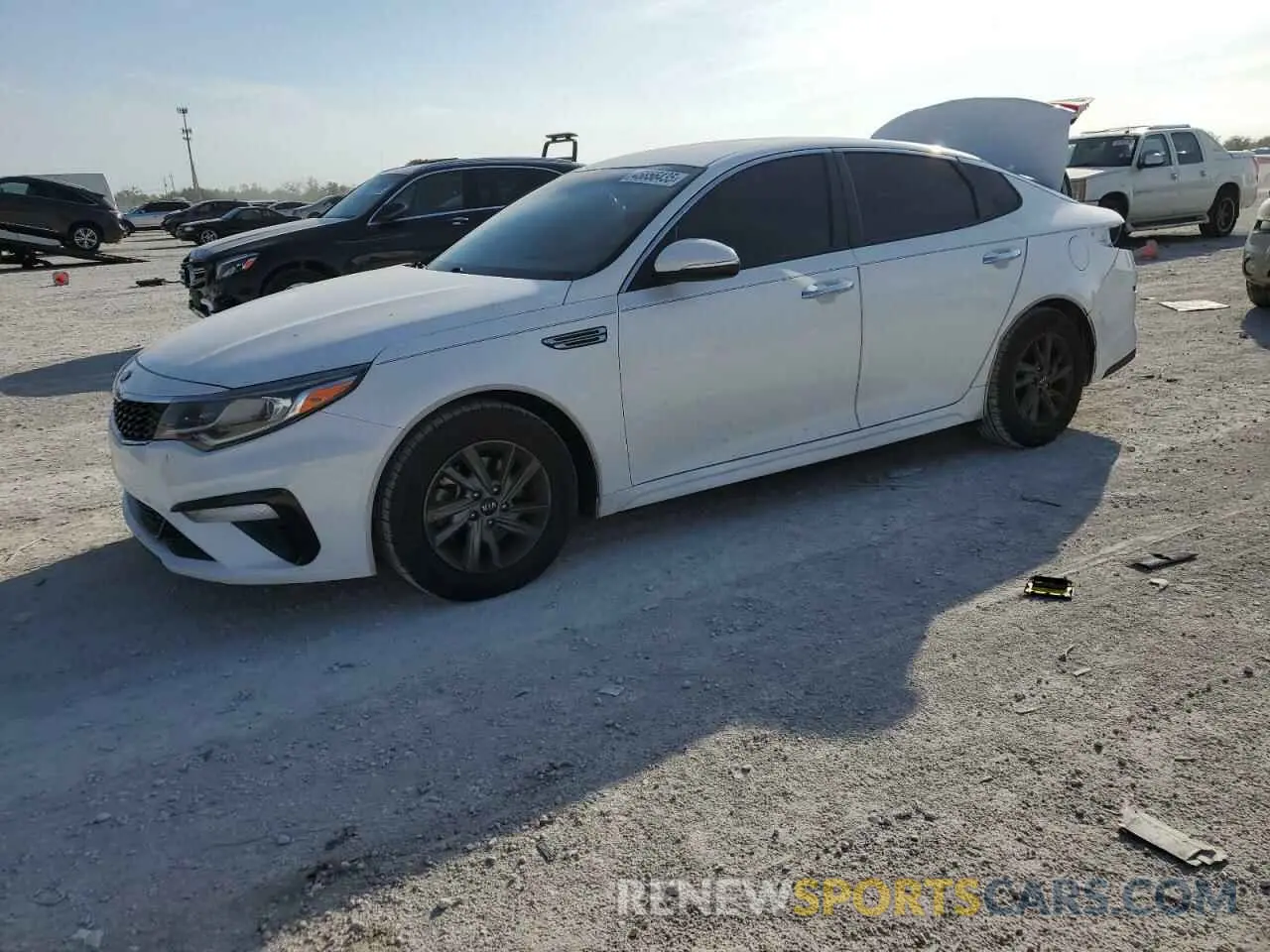 1 Photograph of a damaged car 5XXGT4L37LG396742 KIA OPTIMA 2020