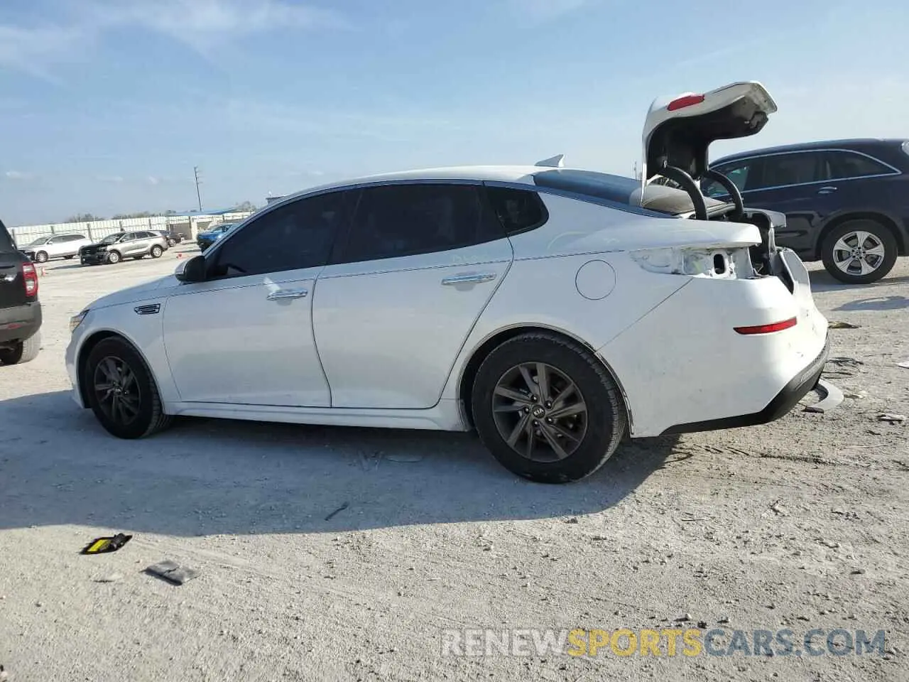 2 Photograph of a damaged car 5XXGT4L37LG396742 KIA OPTIMA 2020