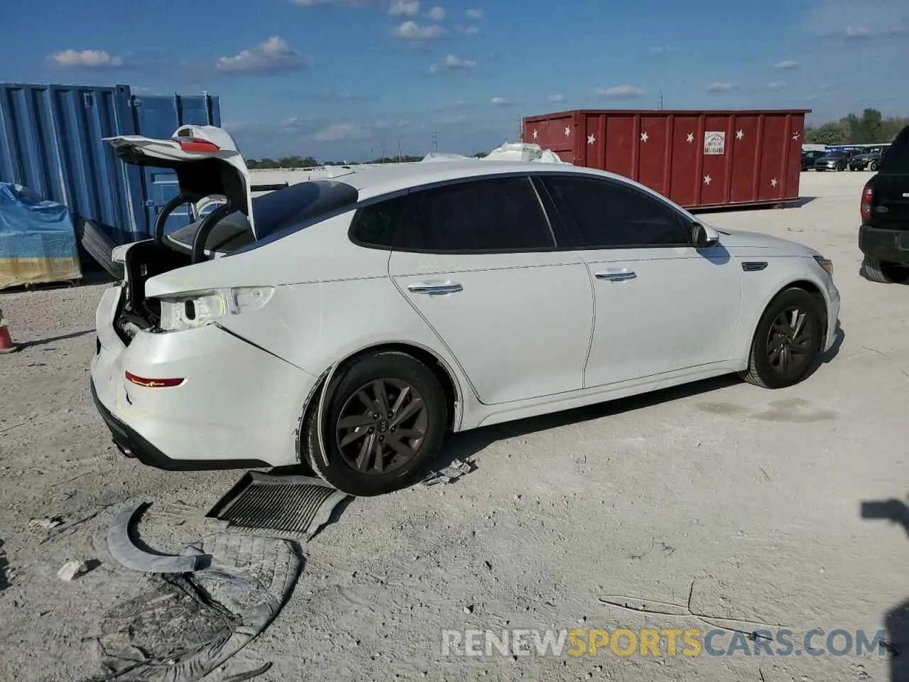 3 Photograph of a damaged car 5XXGT4L37LG396742 KIA OPTIMA 2020