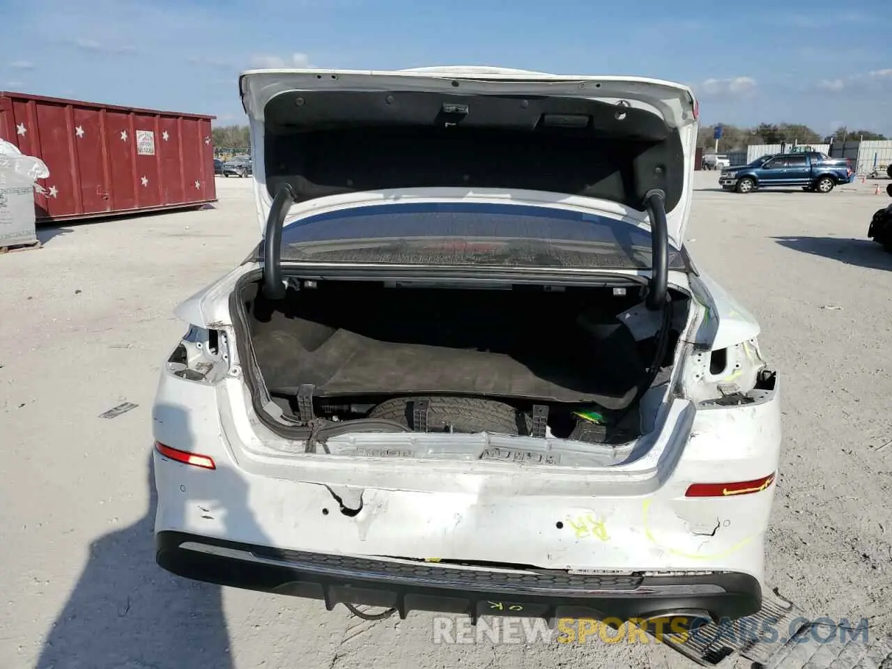 6 Photograph of a damaged car 5XXGT4L37LG396742 KIA OPTIMA 2020