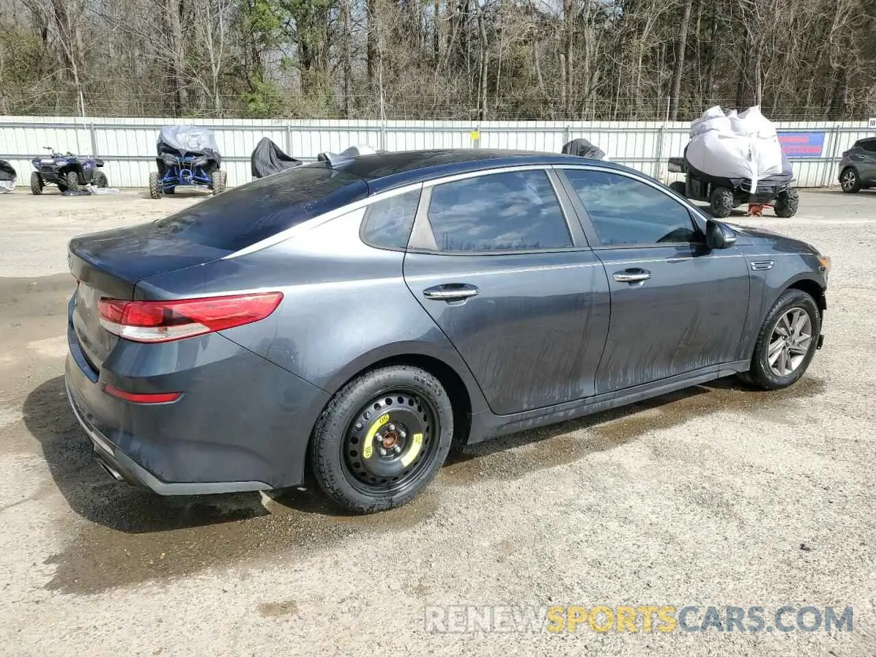 3 Photograph of a damaged car 5XXGT4L37LG396790 KIA OPTIMA 2020