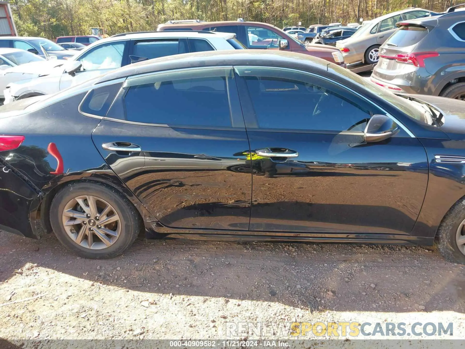 12 Photograph of a damaged car 5XXGT4L37LG399043 KIA OPTIMA 2020