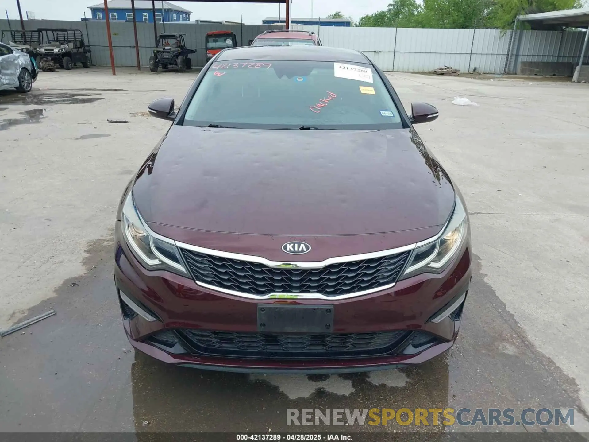 12 Photograph of a damaged car 5XXGT4L37LG402118 KIA OPTIMA 2020