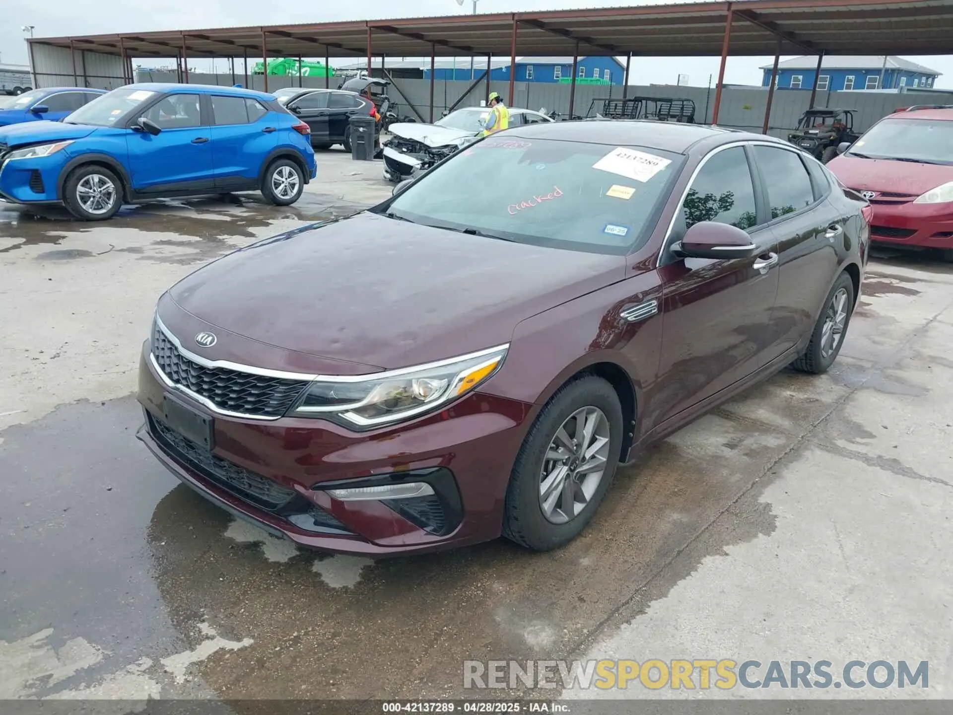 2 Photograph of a damaged car 5XXGT4L37LG402118 KIA OPTIMA 2020