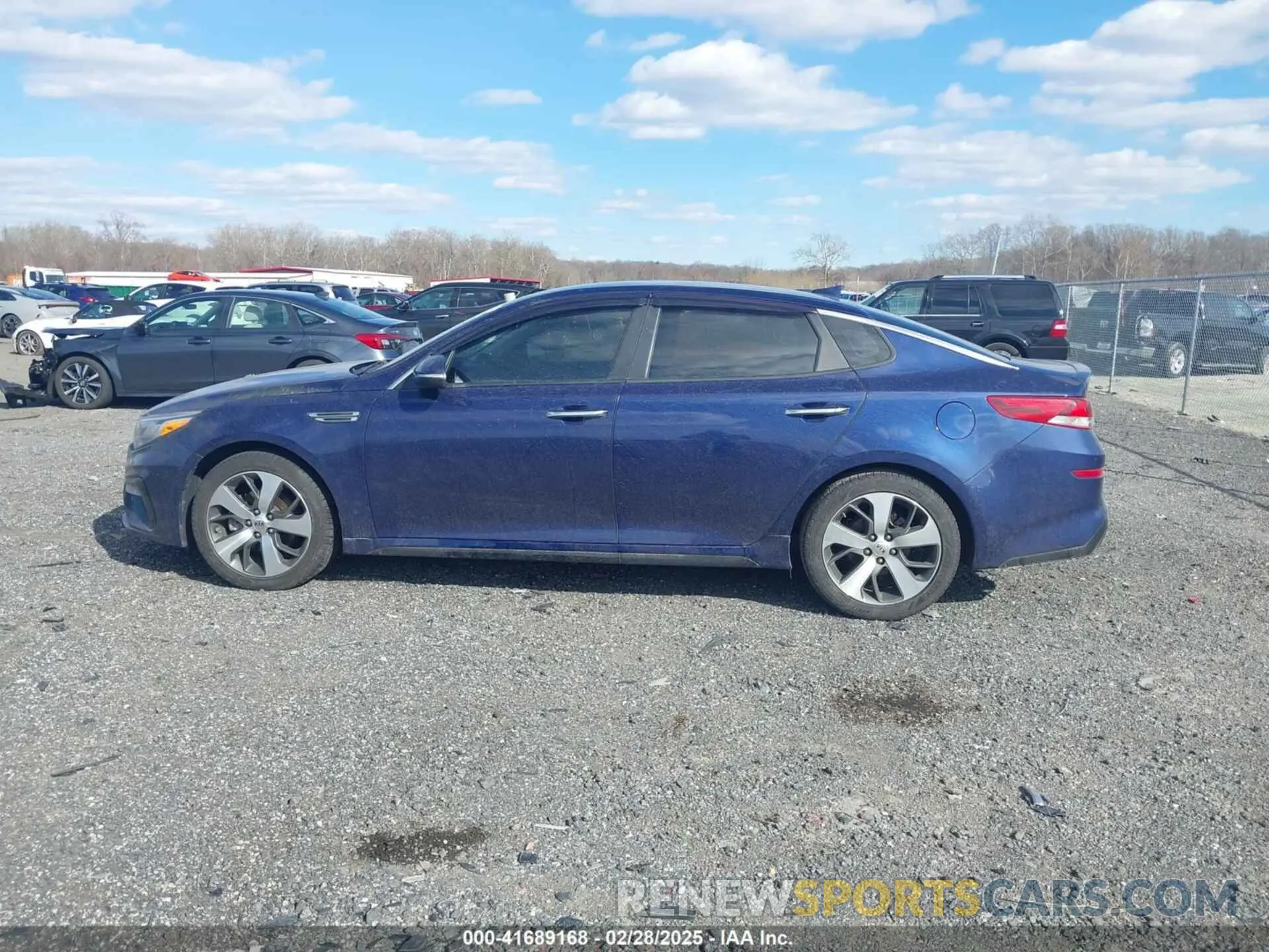 14 Photograph of a damaged car 5XXGT4L37LG403219 KIA OPTIMA 2020