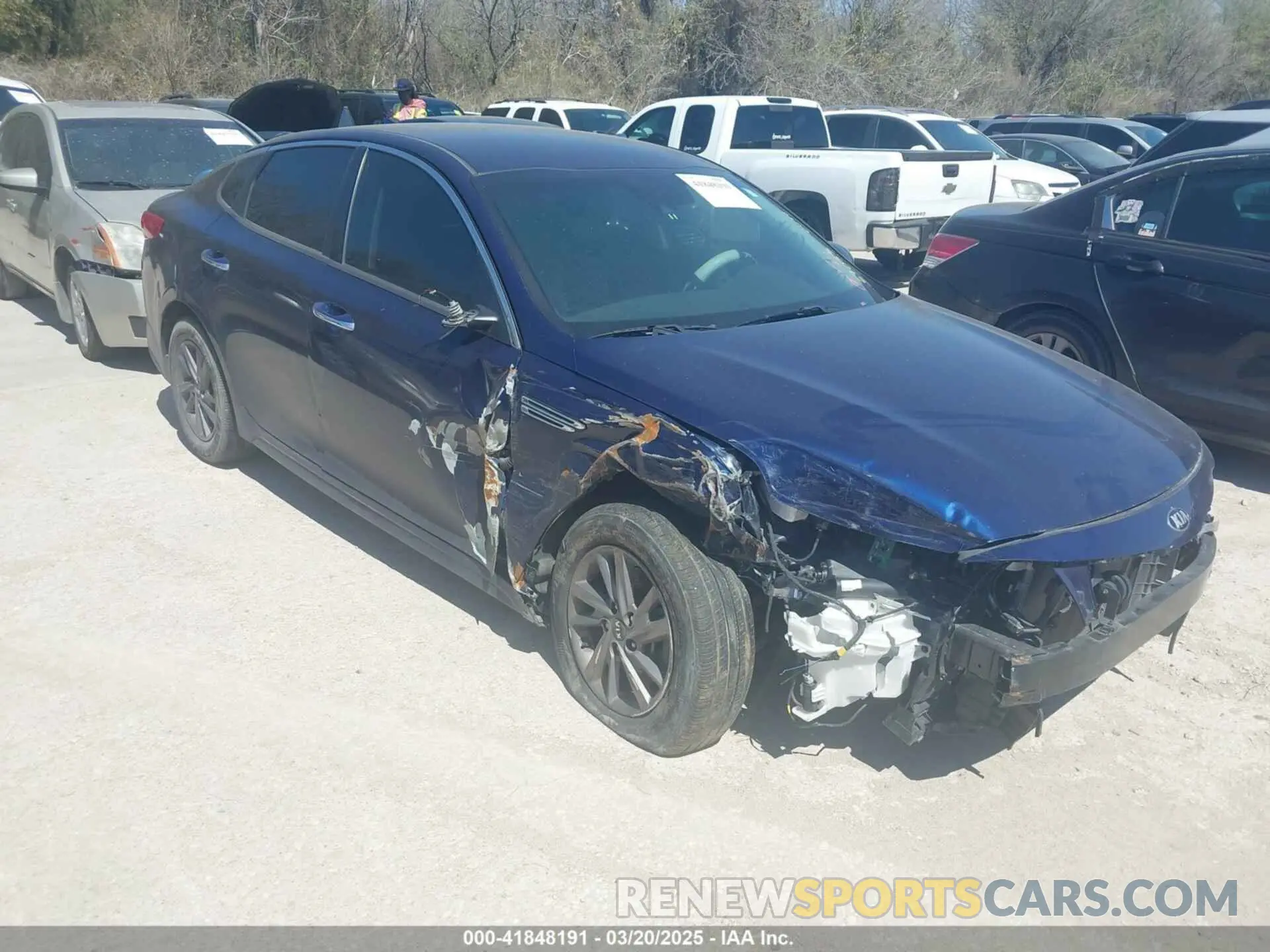 1 Photograph of a damaged car 5XXGT4L37LG412602 KIA OPTIMA 2020