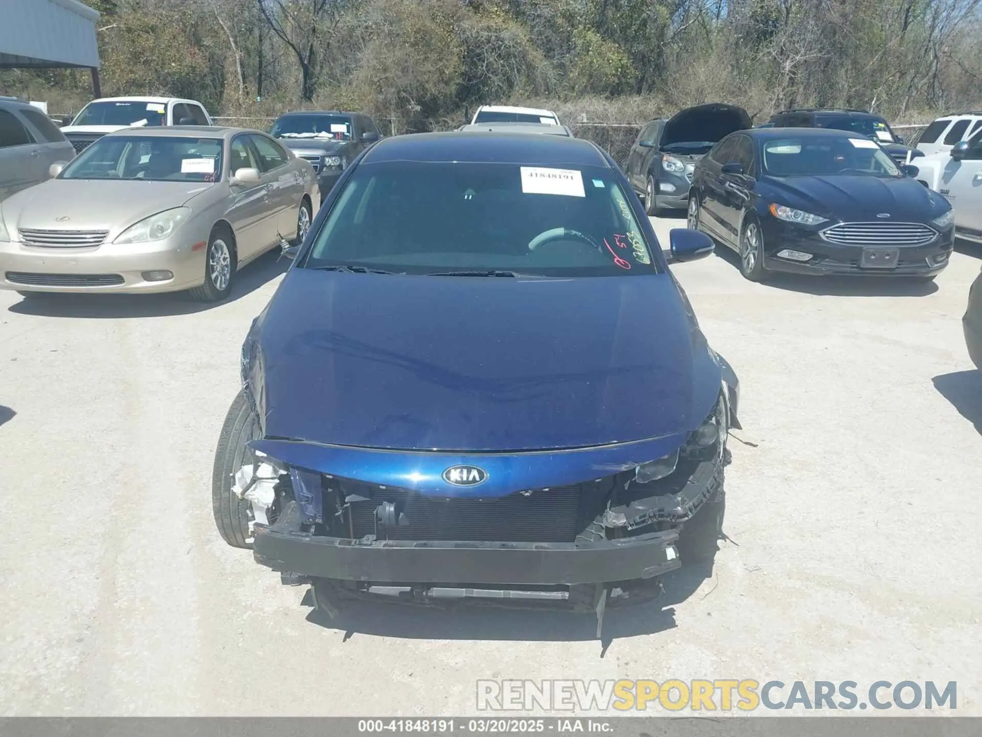 13 Photograph of a damaged car 5XXGT4L37LG412602 KIA OPTIMA 2020