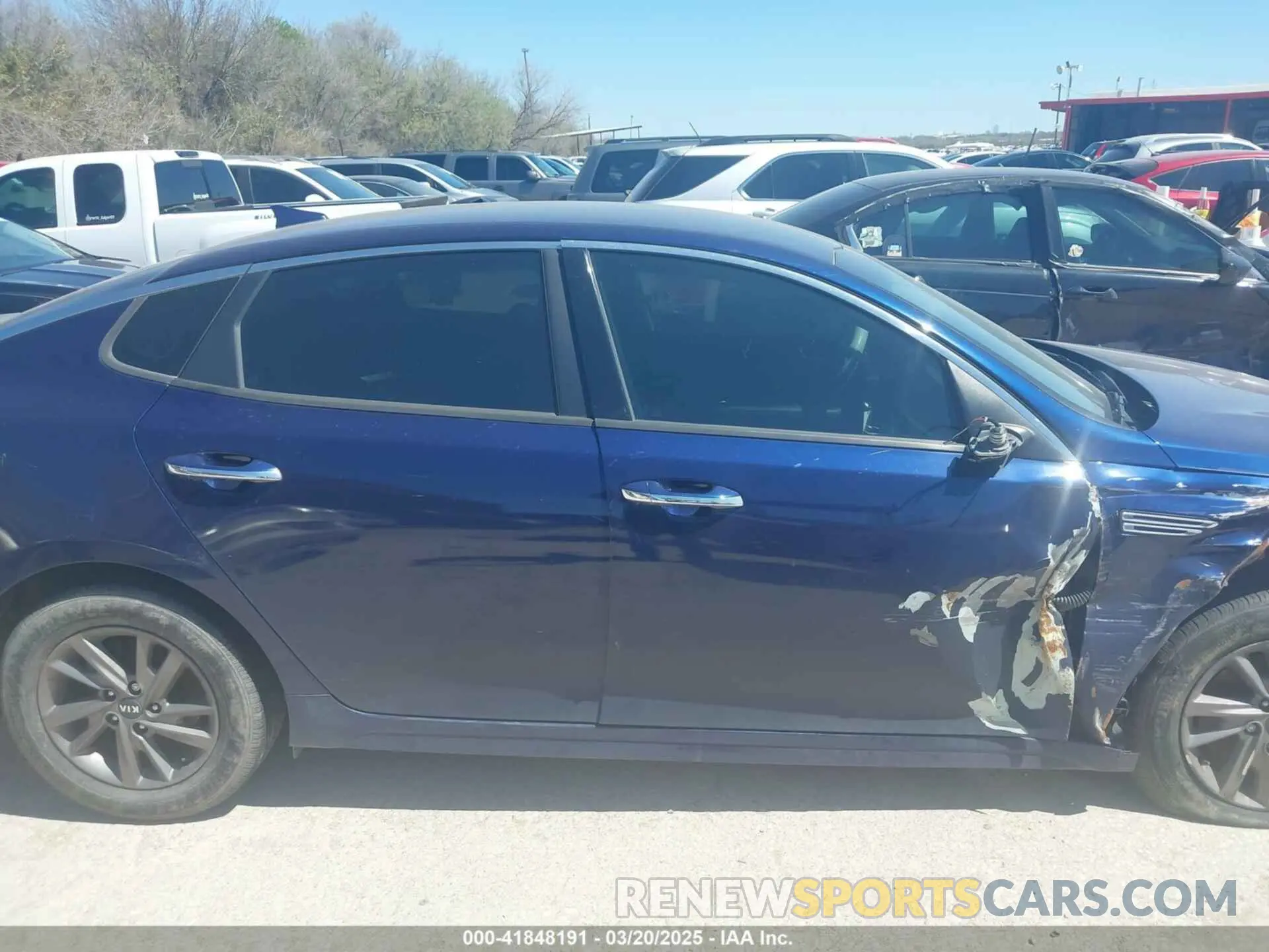 14 Photograph of a damaged car 5XXGT4L37LG412602 KIA OPTIMA 2020