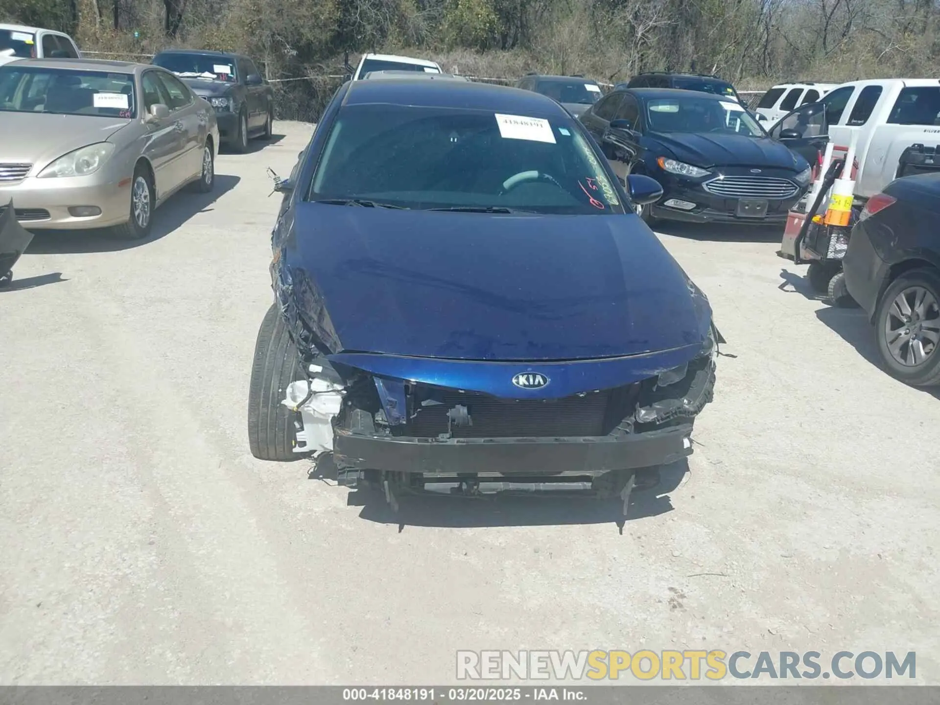 6 Photograph of a damaged car 5XXGT4L37LG412602 KIA OPTIMA 2020