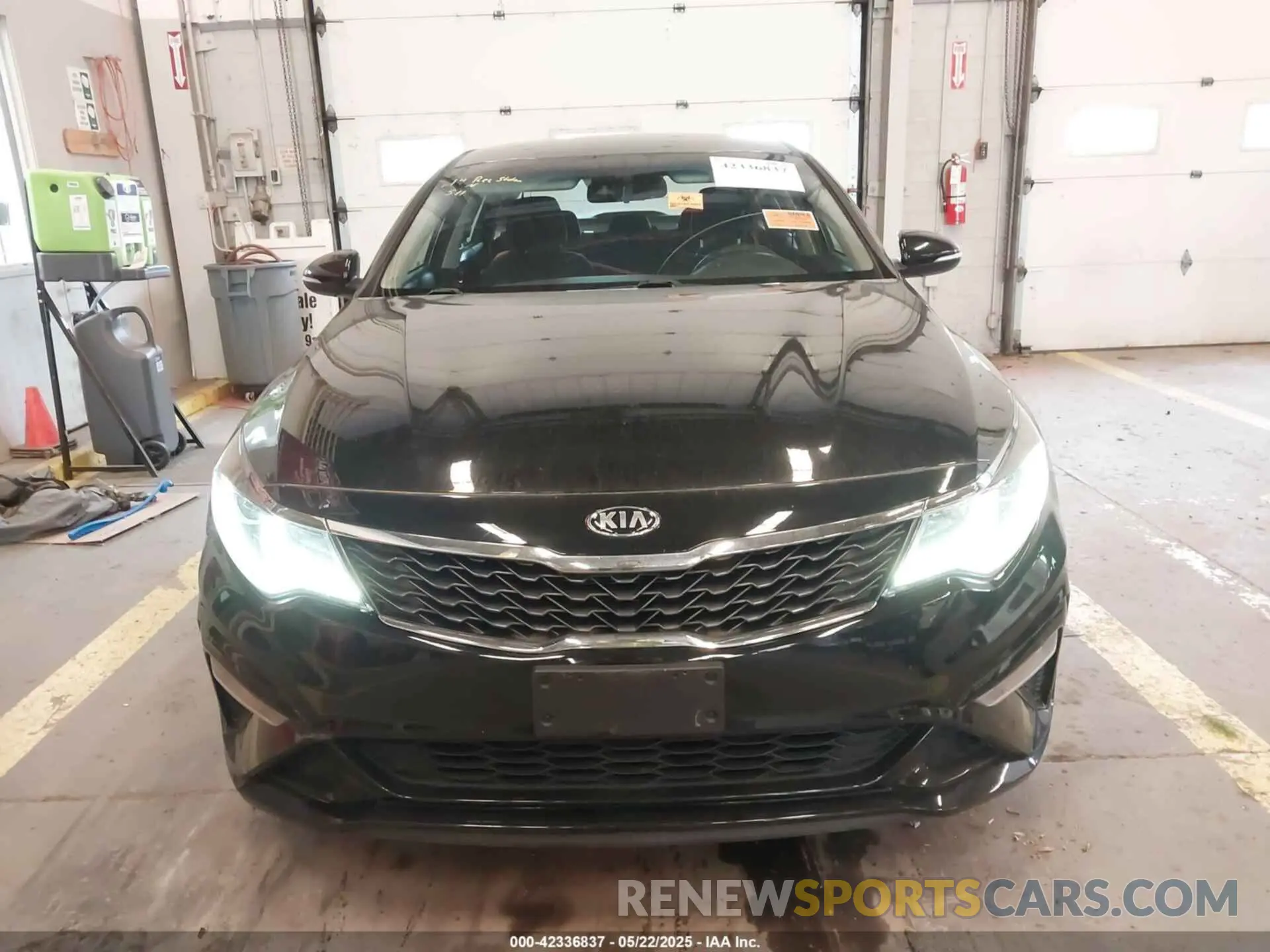12 Photograph of a damaged car 5XXGT4L37LG422014 KIA OPTIMA 2020