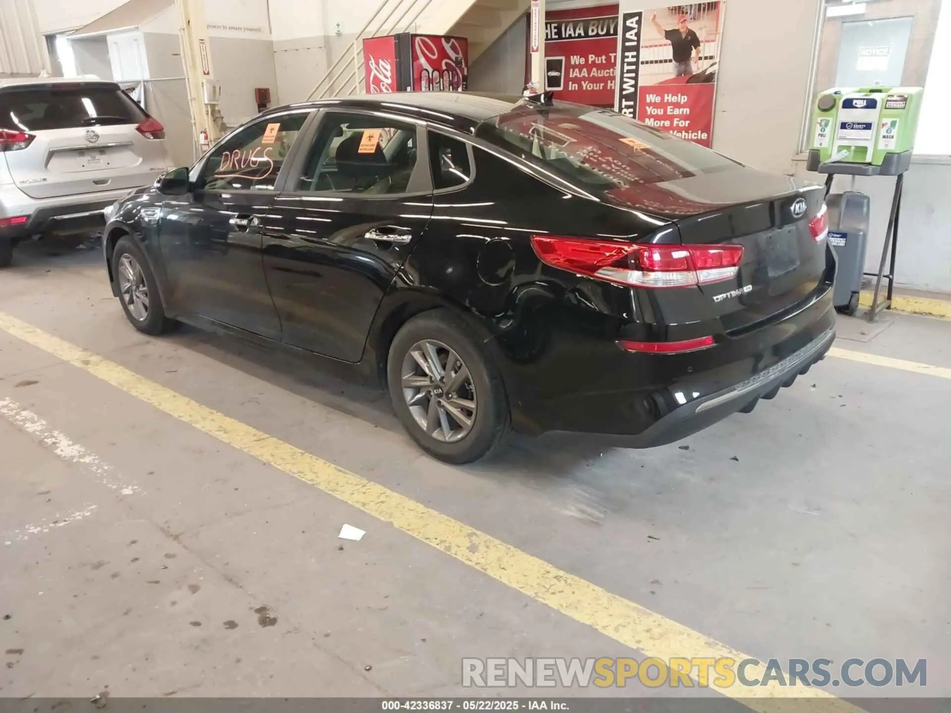 3 Photograph of a damaged car 5XXGT4L37LG422014 KIA OPTIMA 2020