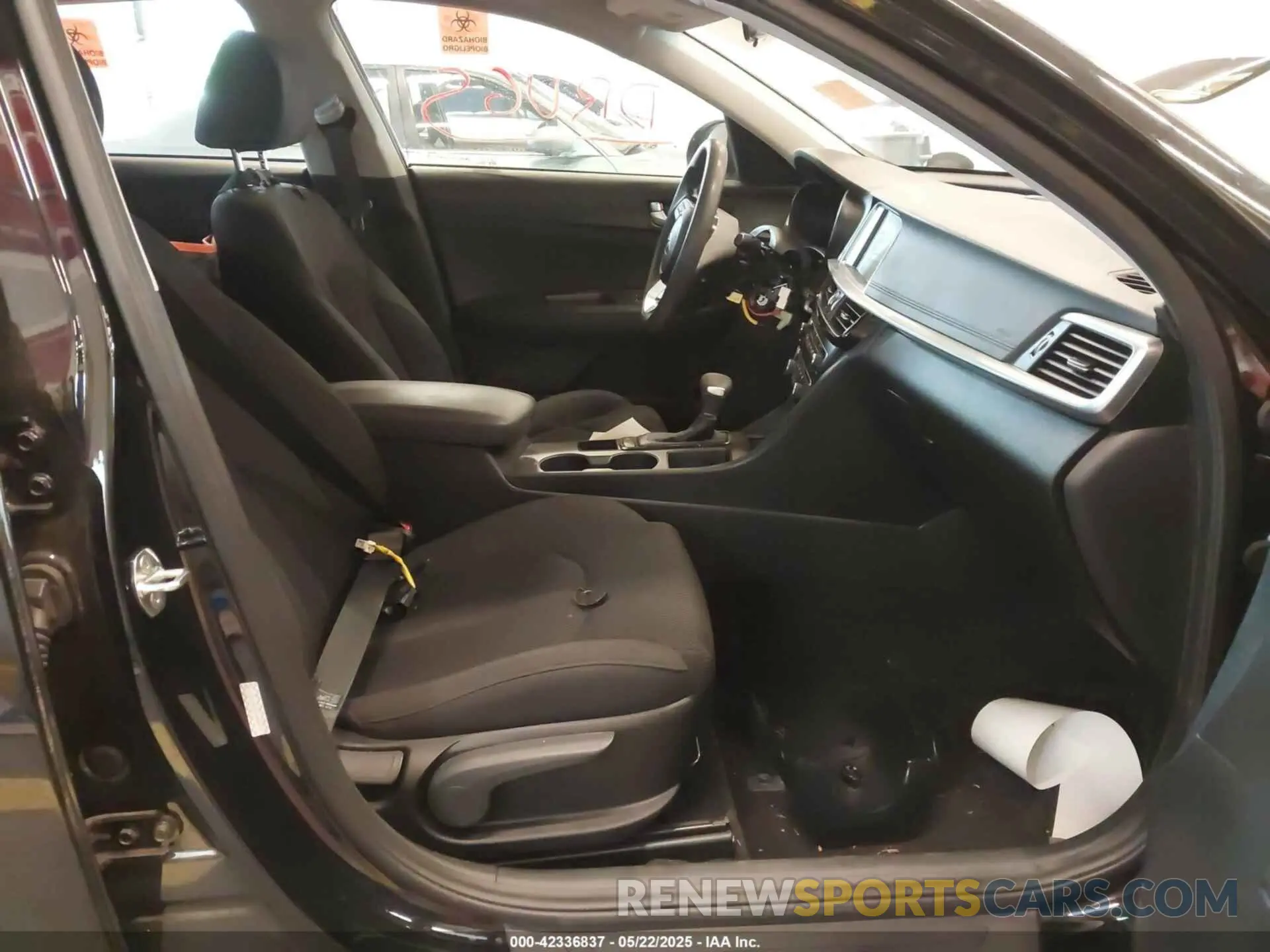 5 Photograph of a damaged car 5XXGT4L37LG422014 KIA OPTIMA 2020