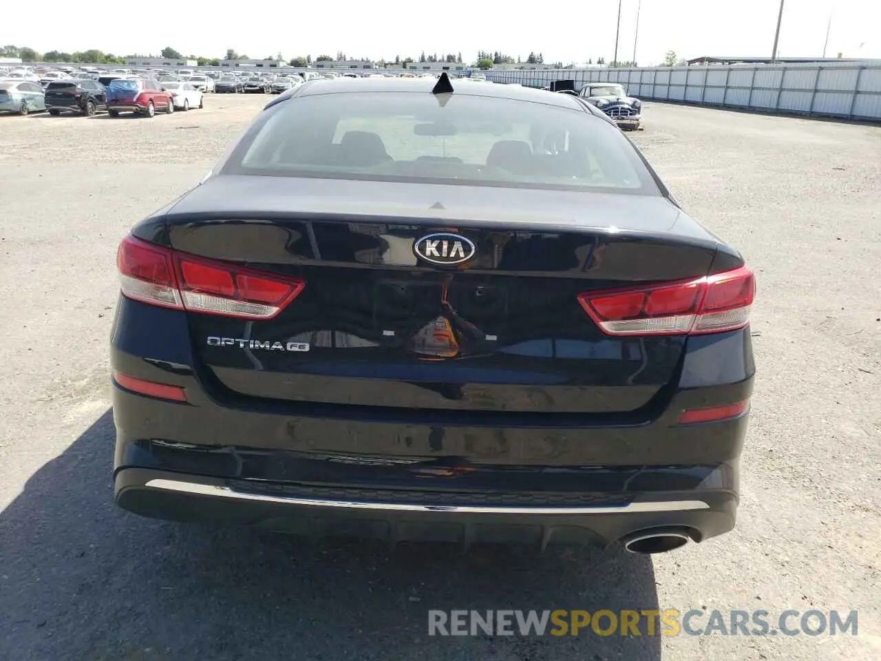 6 Photograph of a damaged car 5XXGT4L37LG423406 KIA OPTIMA 2020