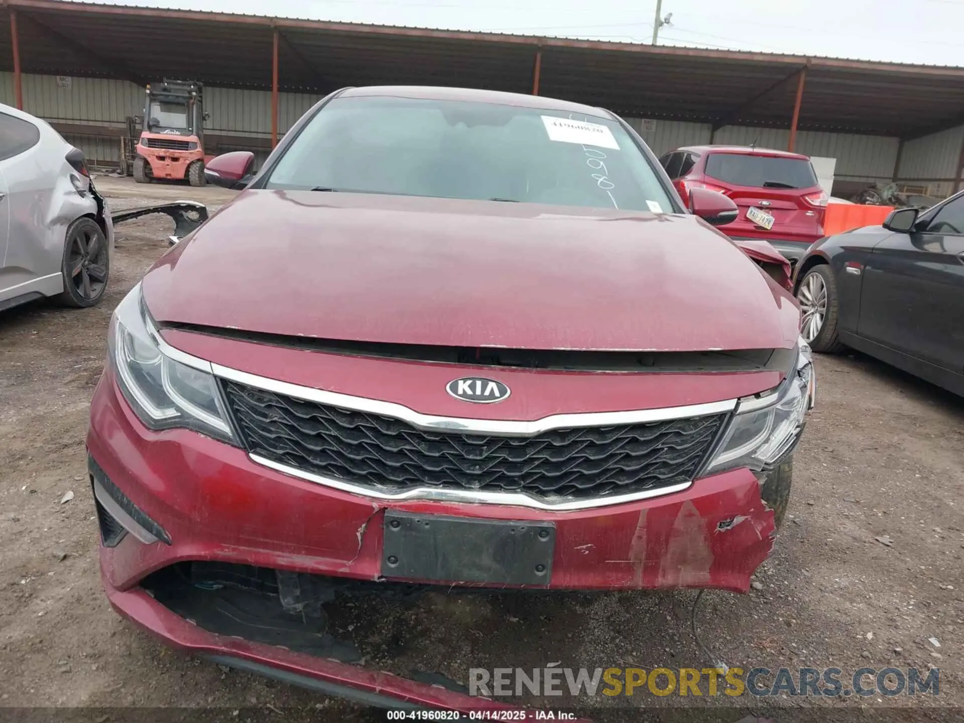 12 Photograph of a damaged car 5XXGT4L37LG425981 KIA OPTIMA 2020