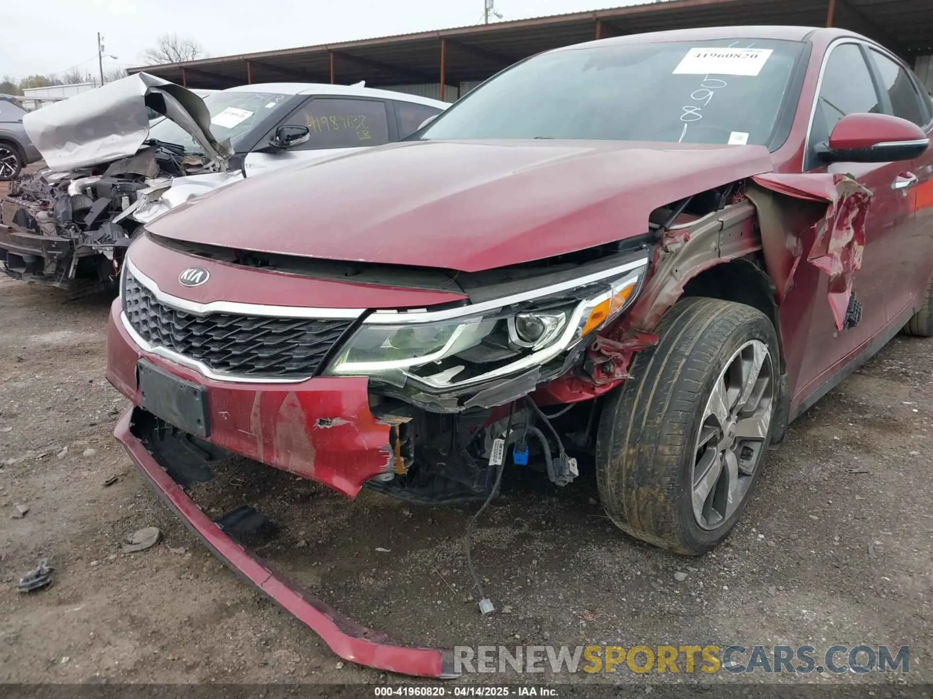 6 Photograph of a damaged car 5XXGT4L37LG425981 KIA OPTIMA 2020