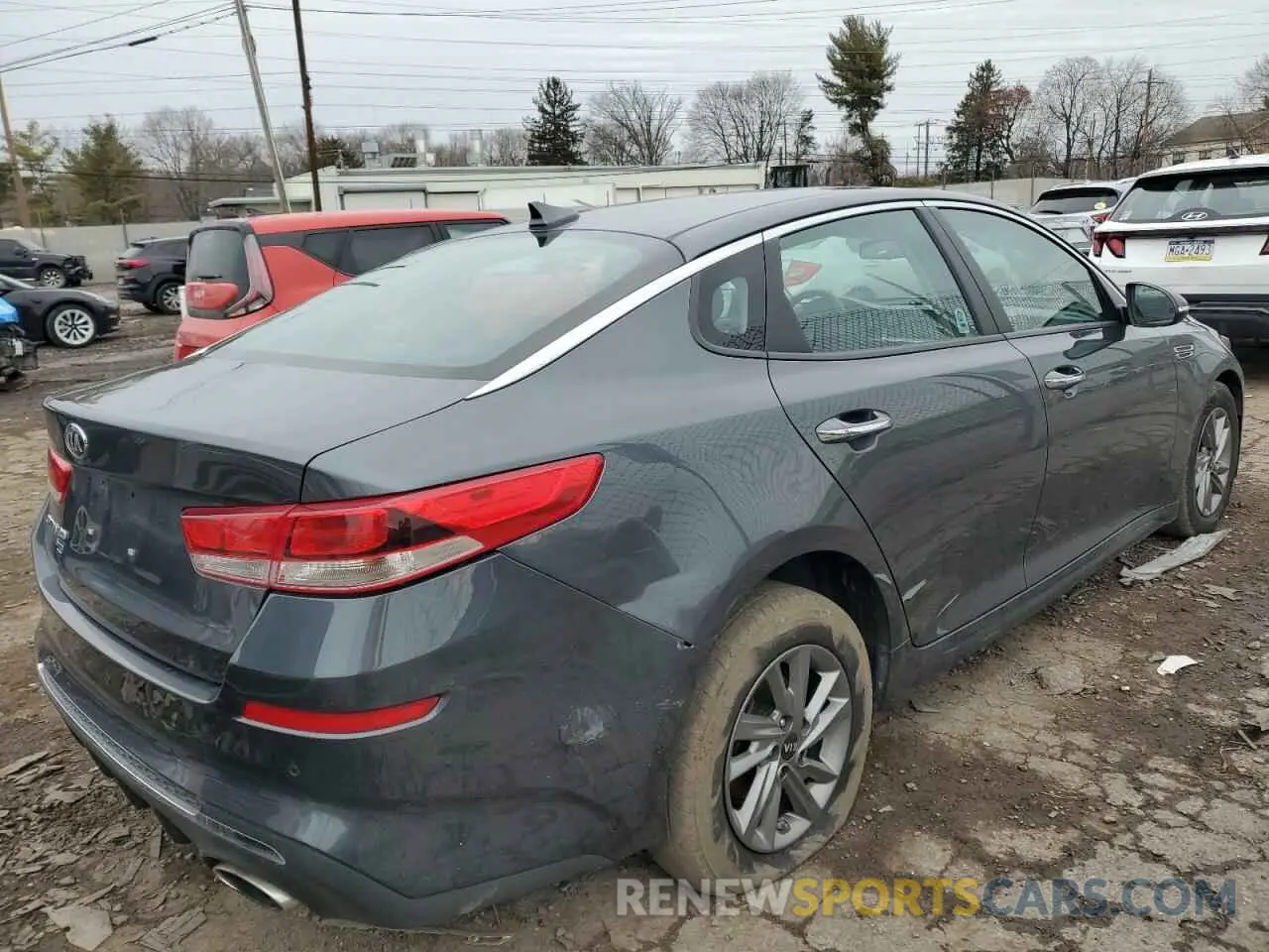 3 Photograph of a damaged car 5XXGT4L37LG431375 KIA OPTIMA 2020