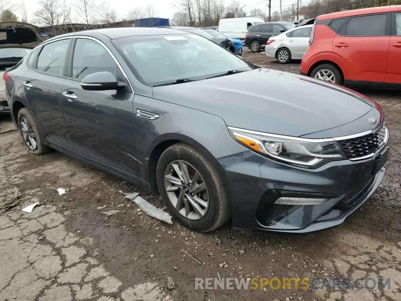 4 Photograph of a damaged car 5XXGT4L37LG431375 KIA OPTIMA 2020
