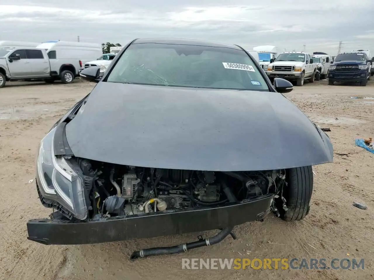 5 Photograph of a damaged car 5XXGT4L38LG380646 KIA OPTIMA 2020