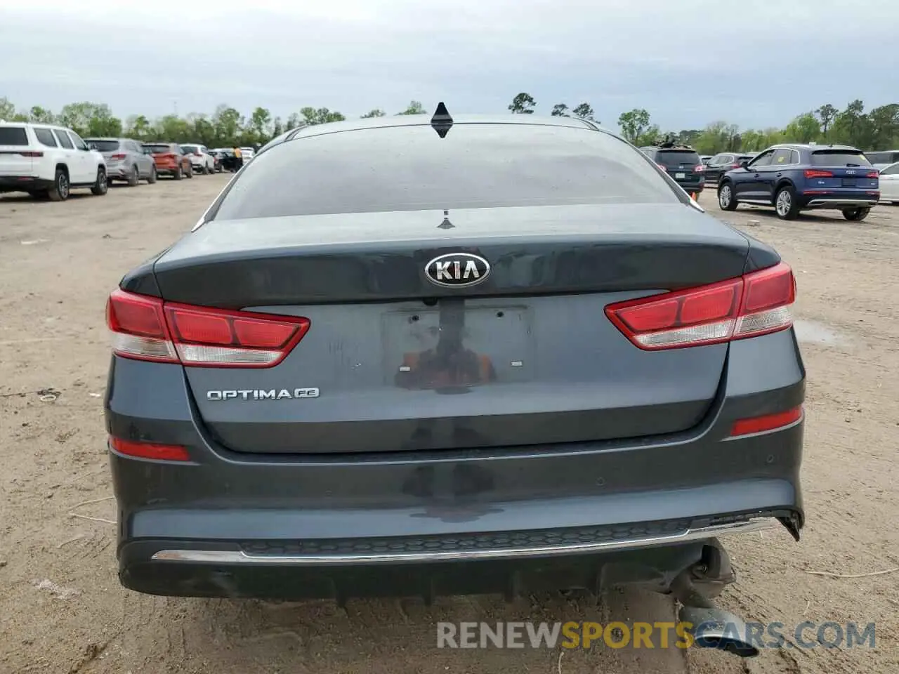6 Photograph of a damaged car 5XXGT4L38LG380646 KIA OPTIMA 2020