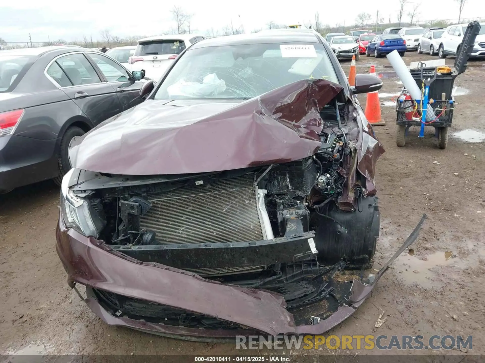 13 Photograph of a damaged car 5XXGT4L38LG383093 KIA OPTIMA 2020