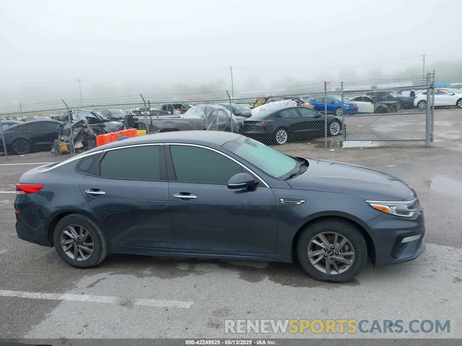 13 Photograph of a damaged car 5XXGT4L38LG386043 KIA OPTIMA 2020