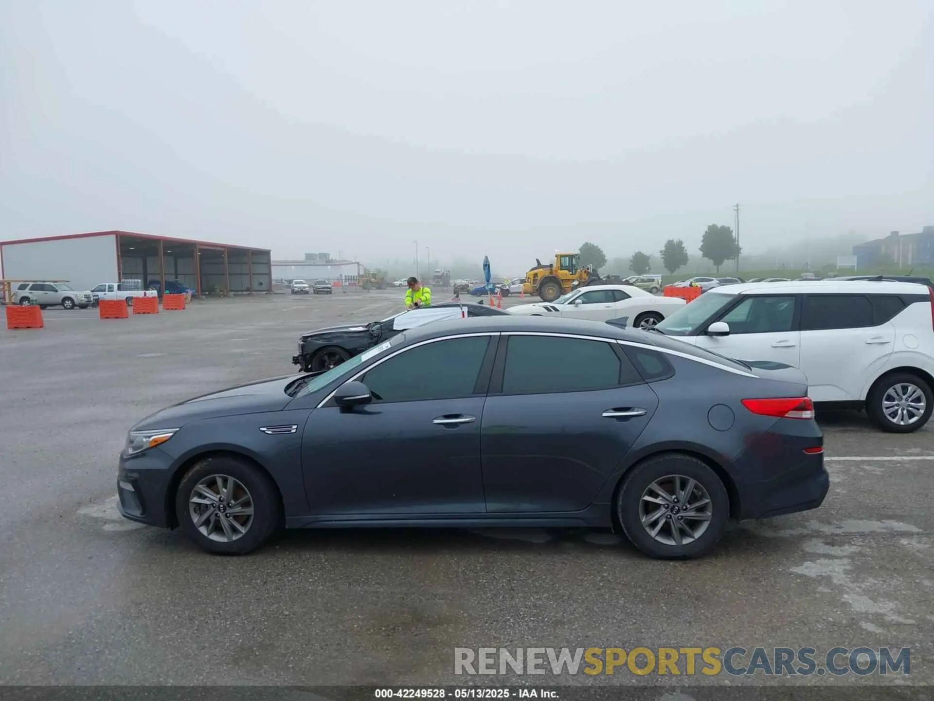 14 Photograph of a damaged car 5XXGT4L38LG386043 KIA OPTIMA 2020