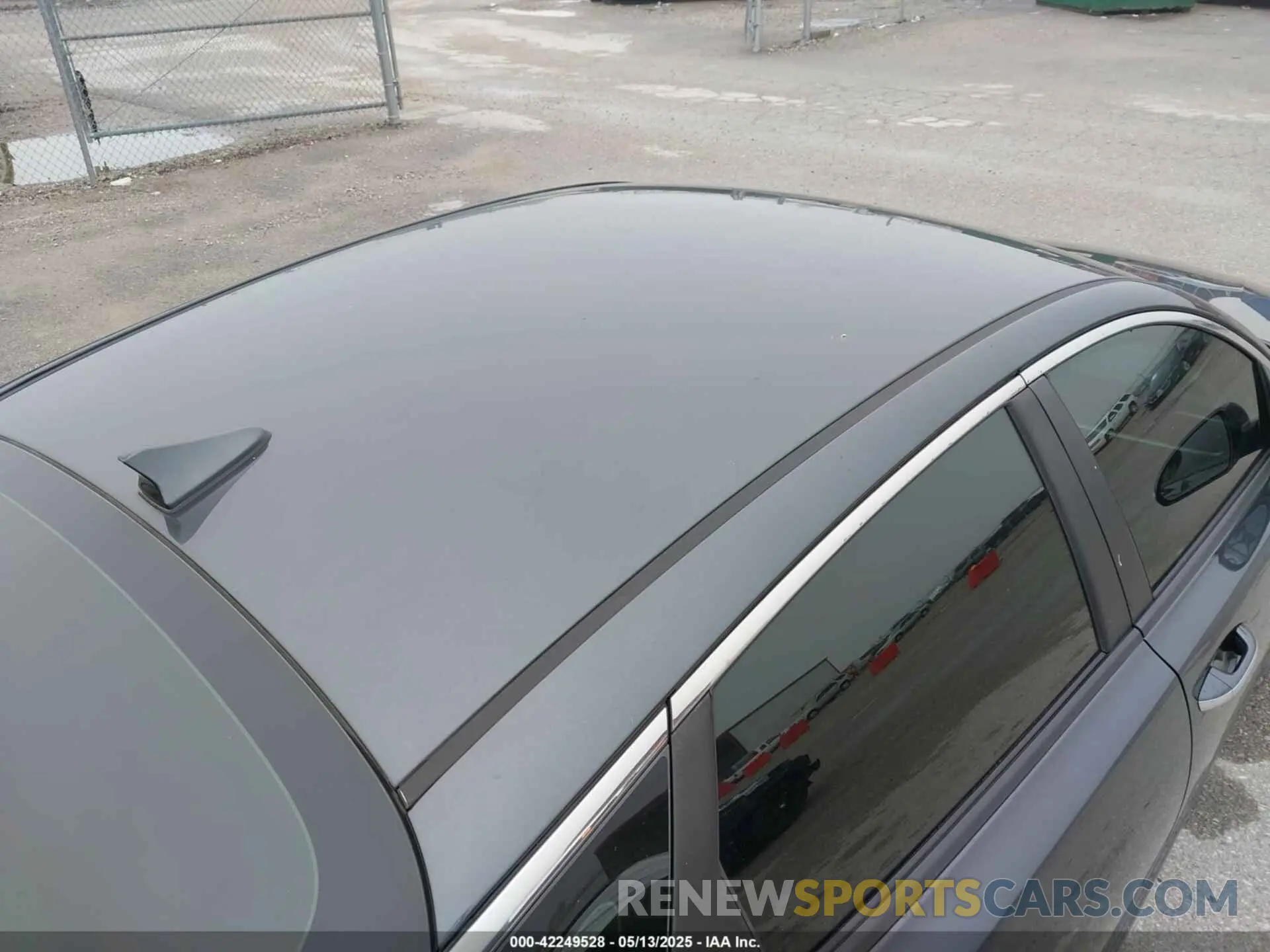 17 Photograph of a damaged car 5XXGT4L38LG386043 KIA OPTIMA 2020