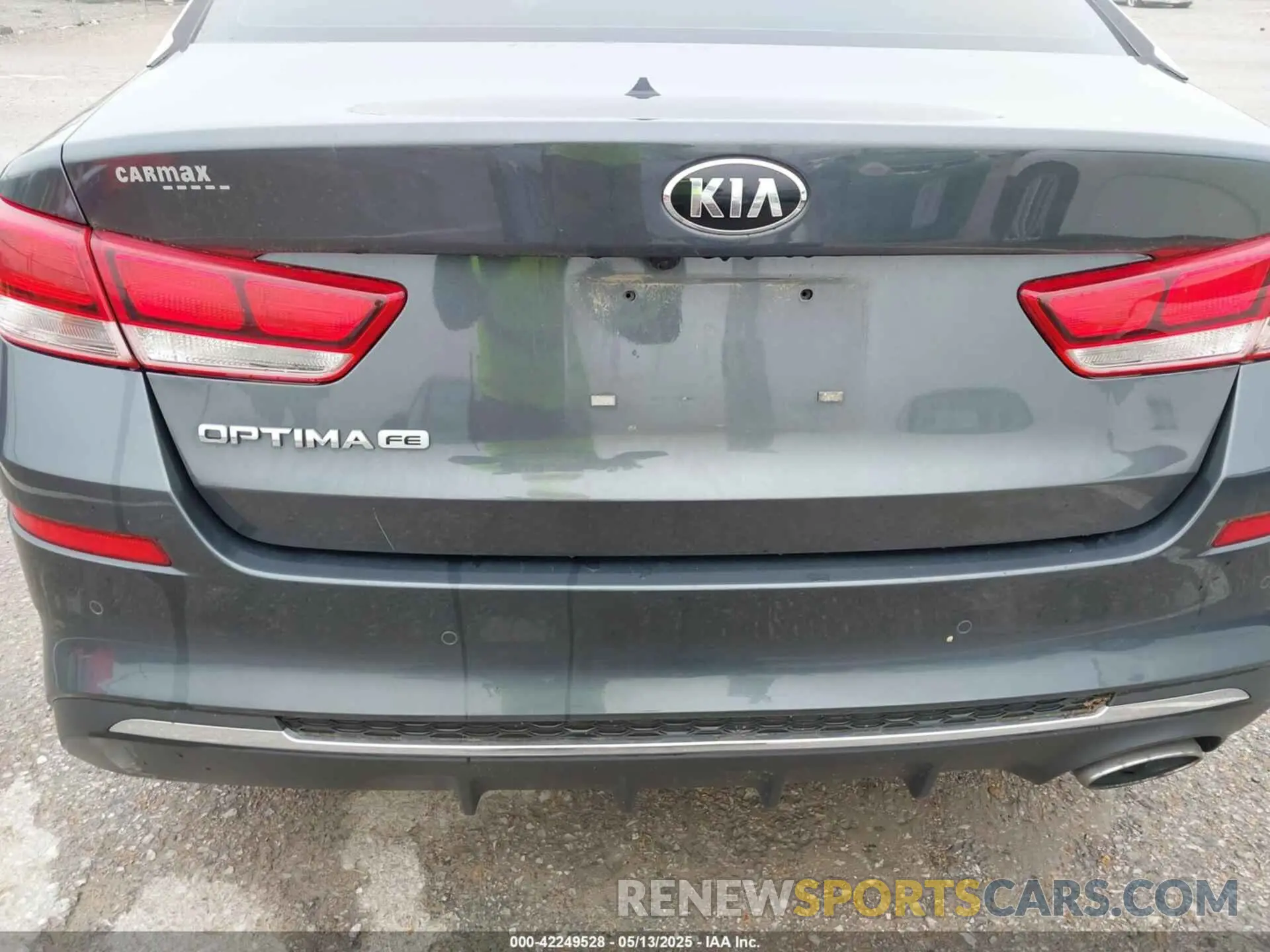 6 Photograph of a damaged car 5XXGT4L38LG386043 KIA OPTIMA 2020
