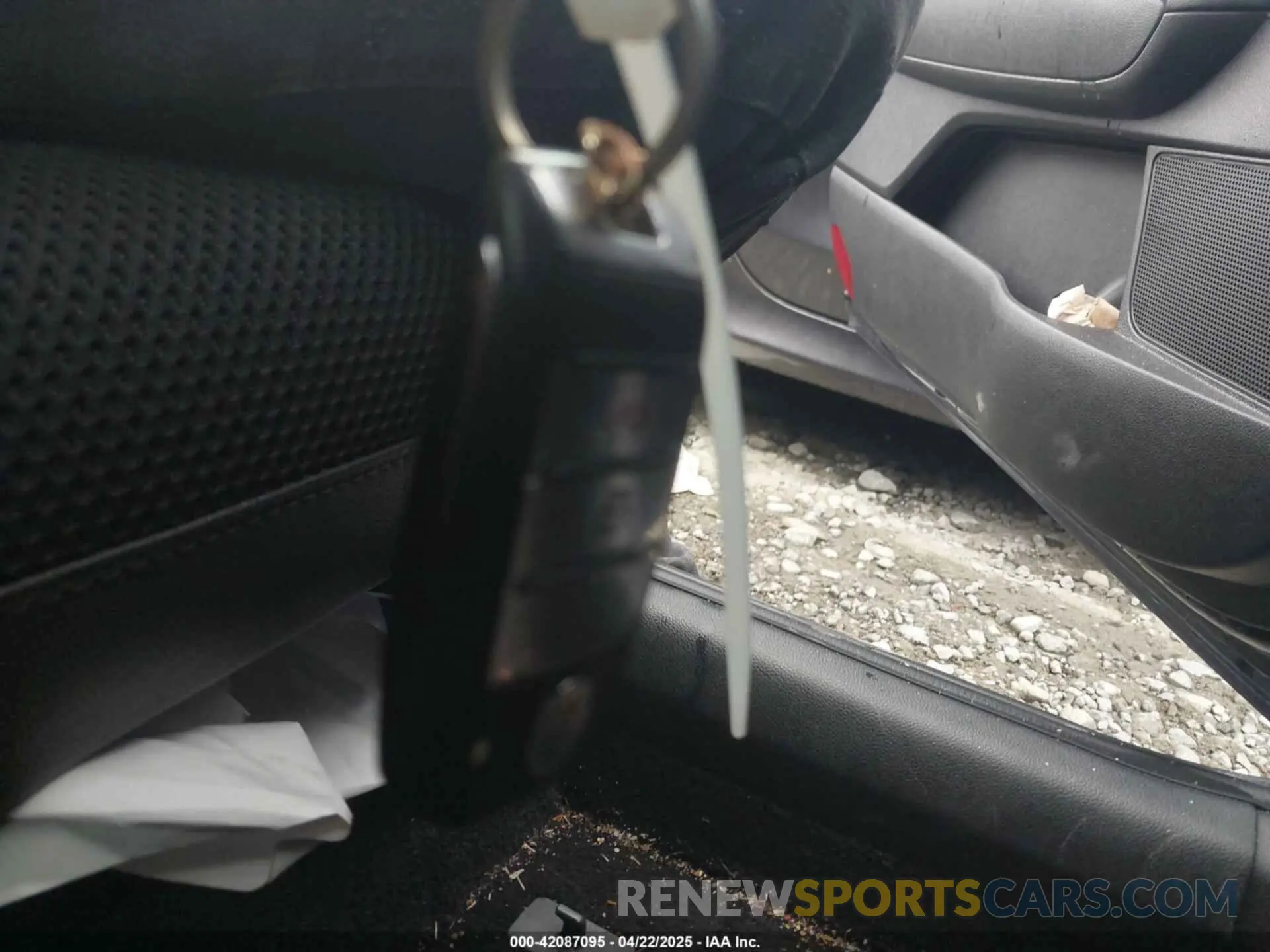 11 Photograph of a damaged car 5XXGT4L38LG410597 KIA OPTIMA 2020