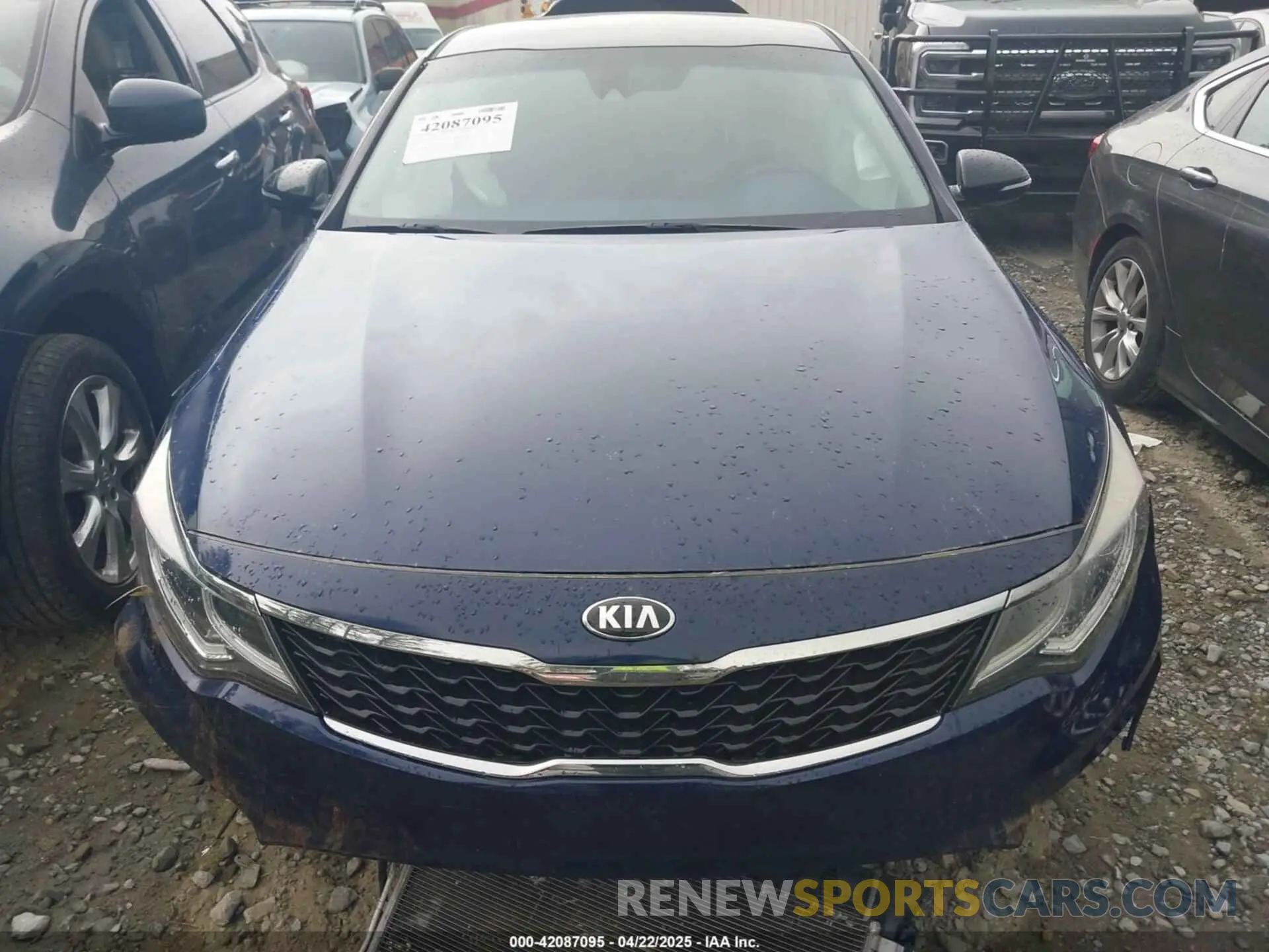 12 Photograph of a damaged car 5XXGT4L38LG410597 KIA OPTIMA 2020