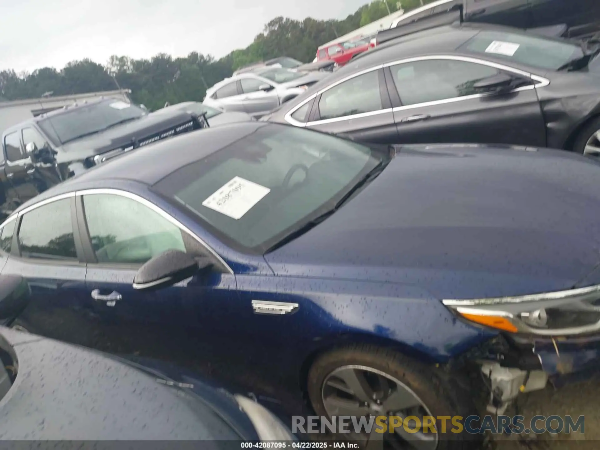 13 Photograph of a damaged car 5XXGT4L38LG410597 KIA OPTIMA 2020