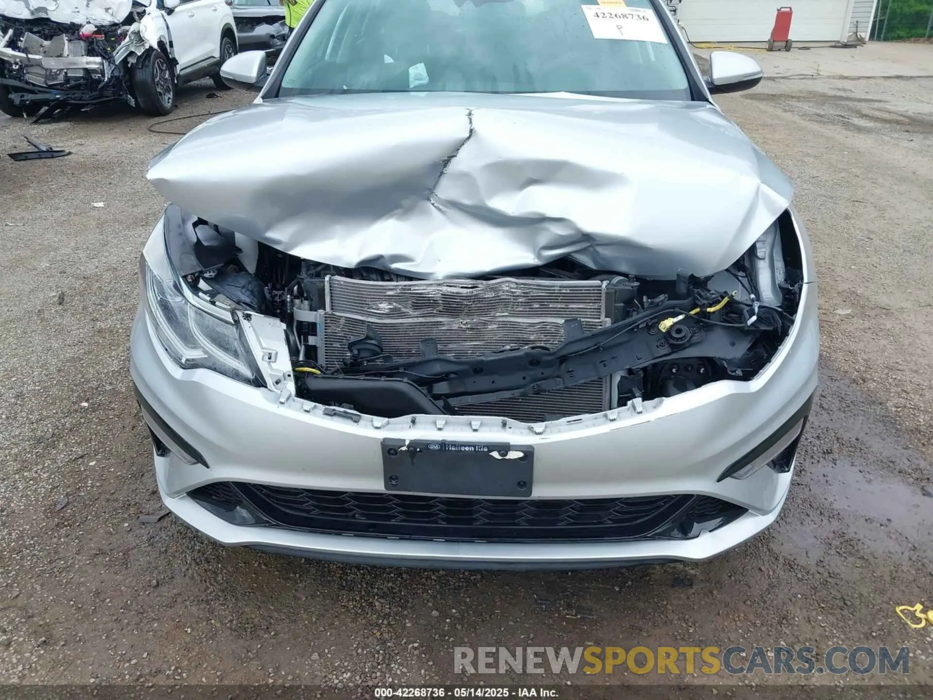 6 Photograph of a damaged car 5XXGT4L38LG414679 KIA OPTIMA 2020