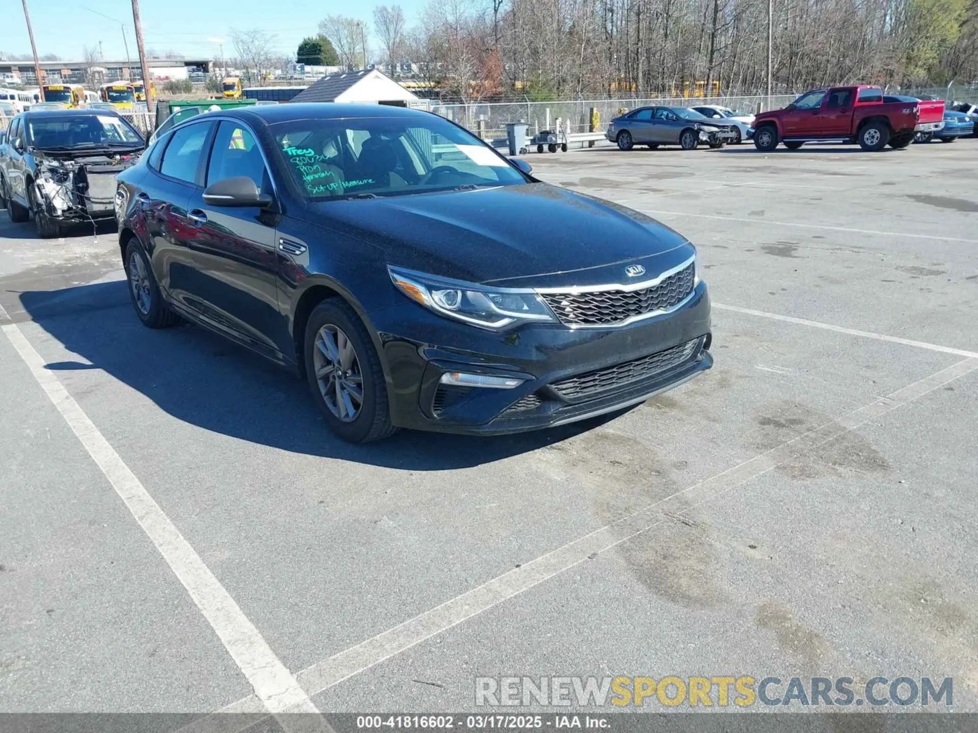 1 Photograph of a damaged car 5XXGT4L38LG424449 KIA OPTIMA 2020