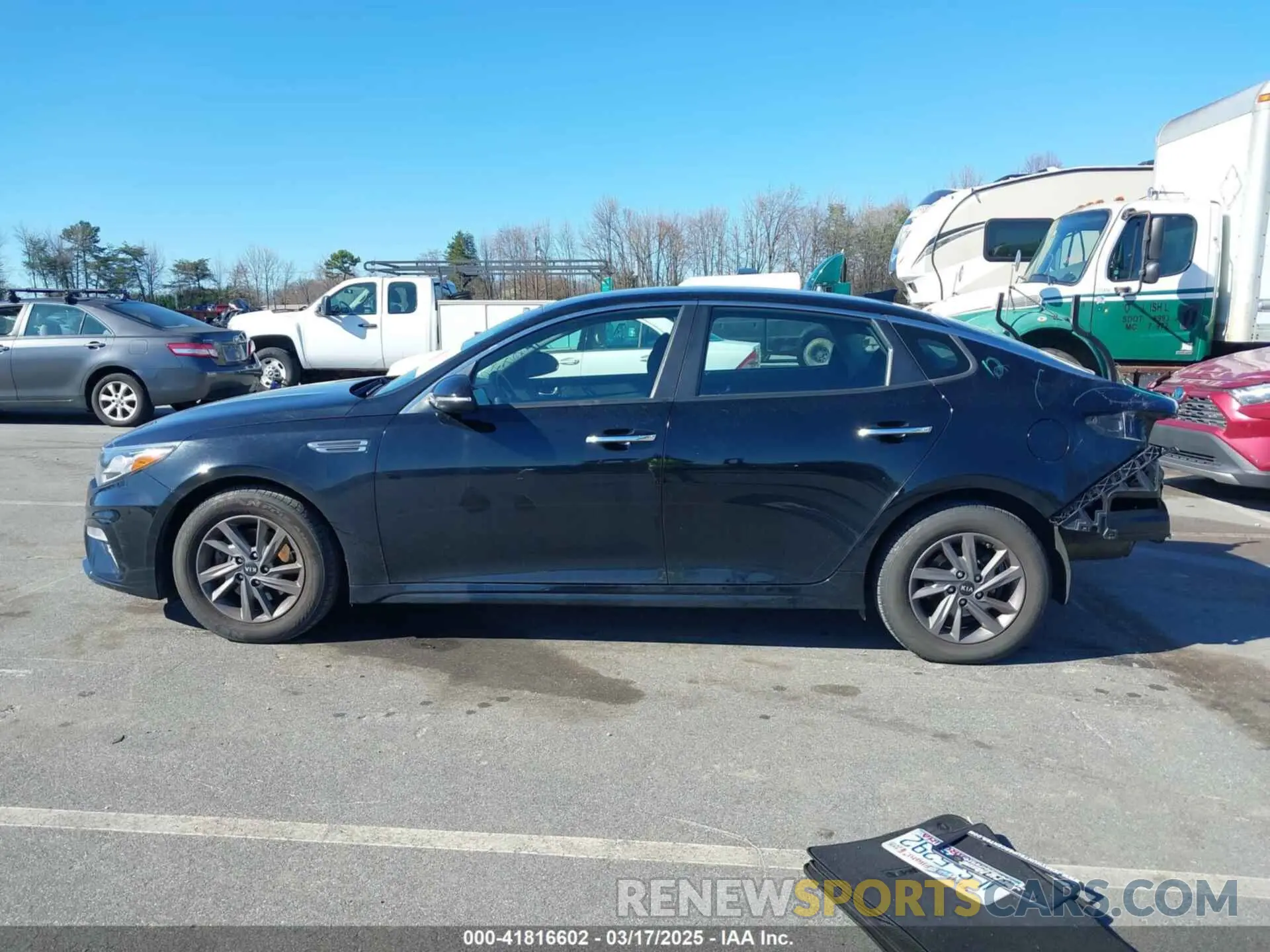14 Photograph of a damaged car 5XXGT4L38LG424449 KIA OPTIMA 2020