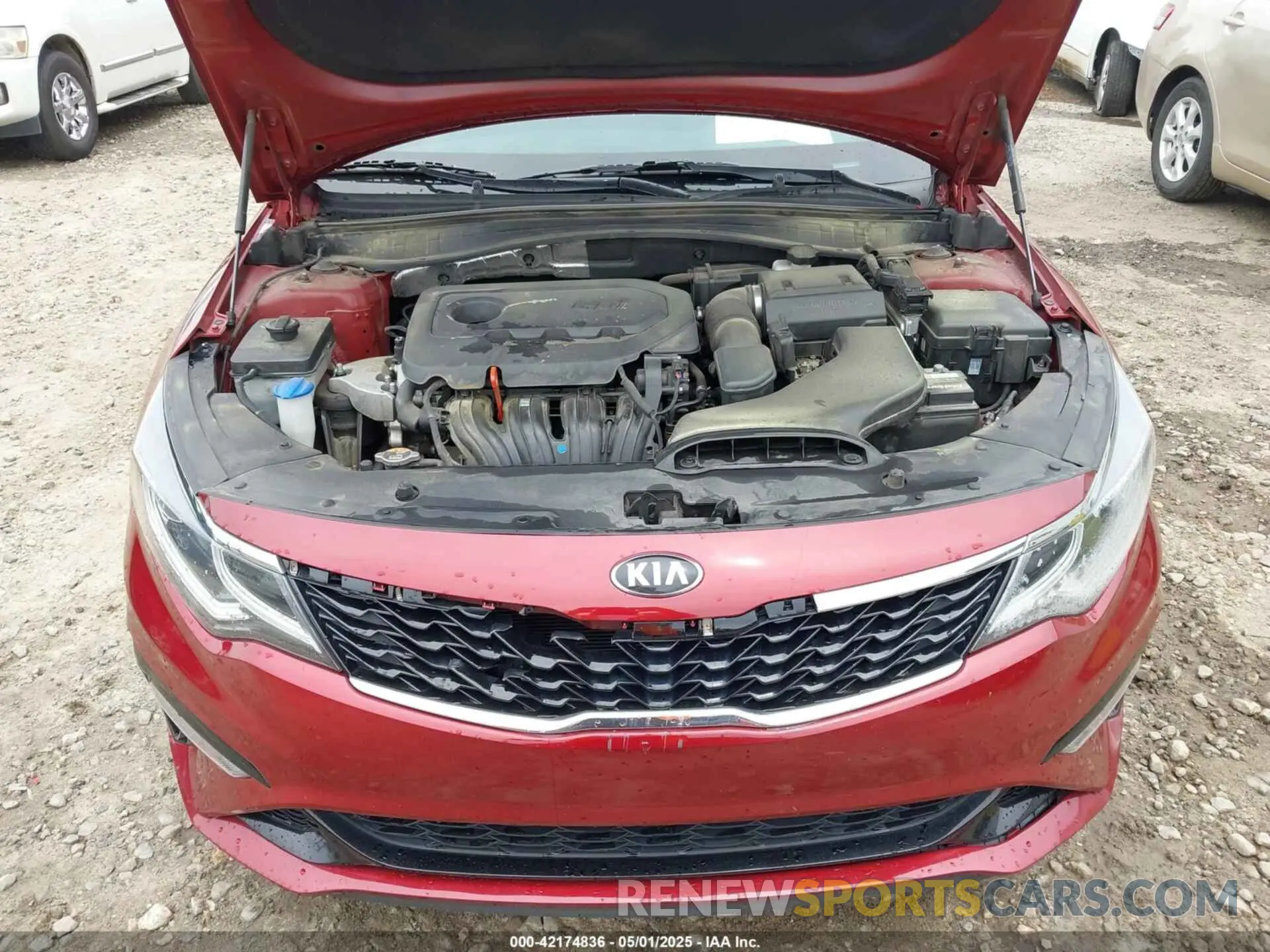10 Photograph of a damaged car 5XXGT4L38LG431711 KIA OPTIMA 2020